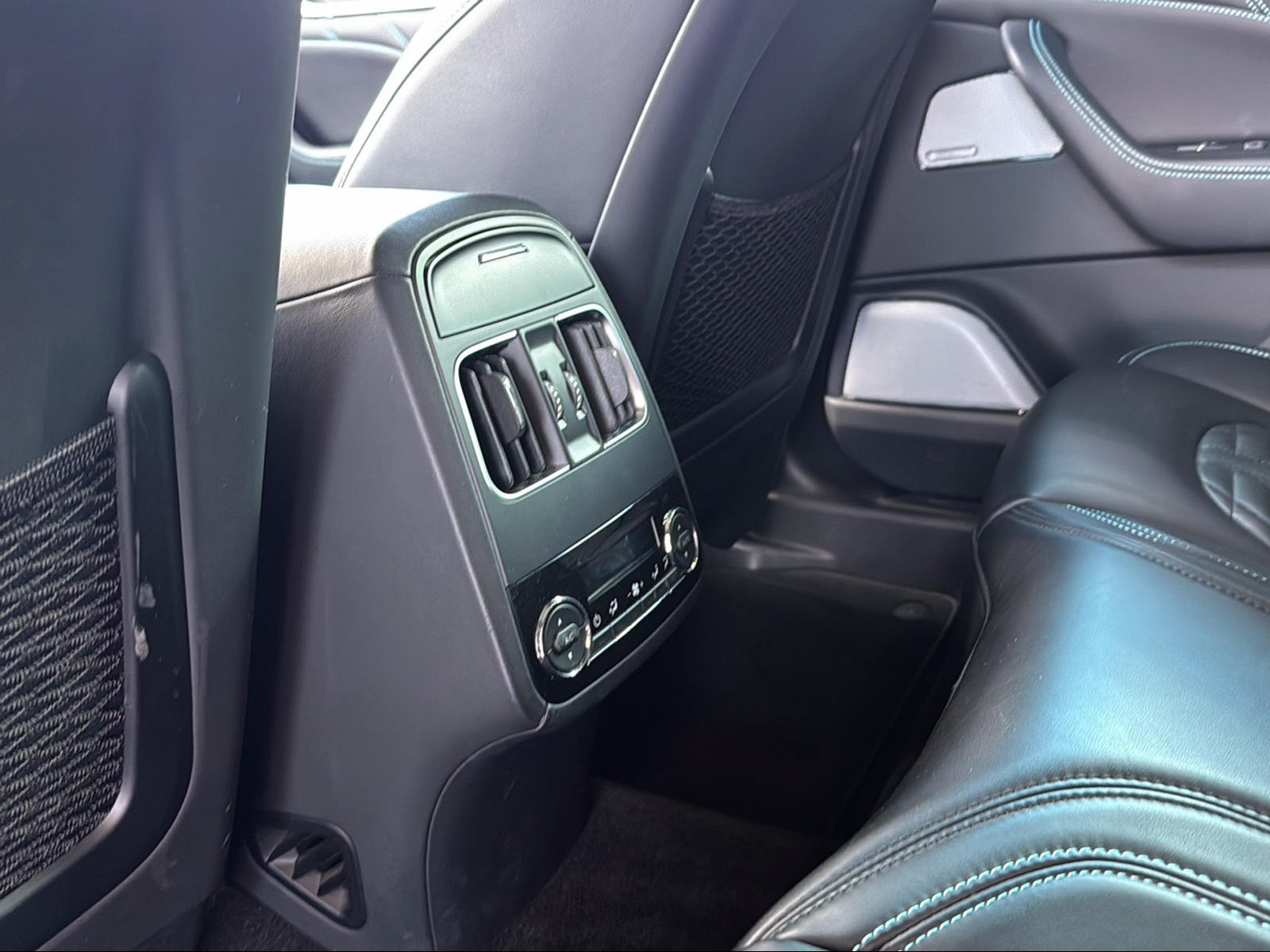 MASERATI Levante S 3.0 V6 Modena S Automatica-image-15