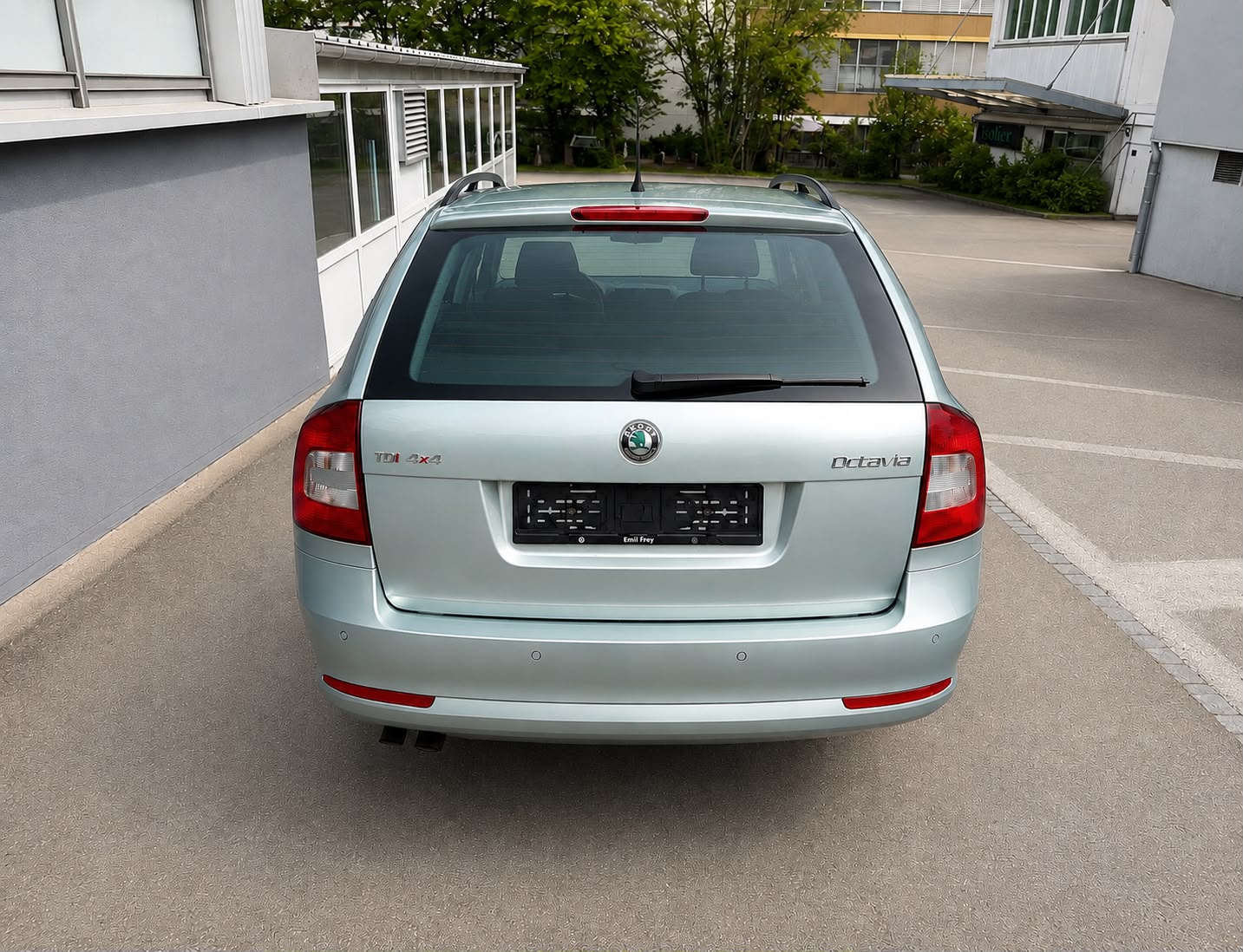 SKODA Octavia Combi 2.0 TDI Elegance 4x4 DSG-image-6