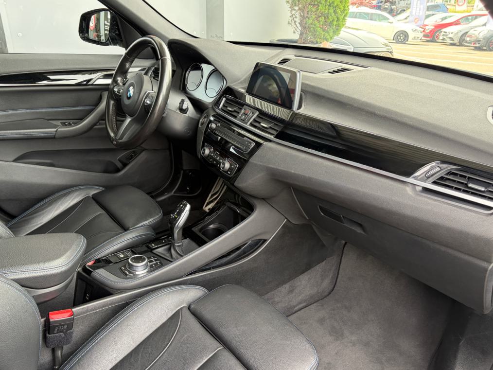 BMW X1 xDrive 25i M Sport-image-7