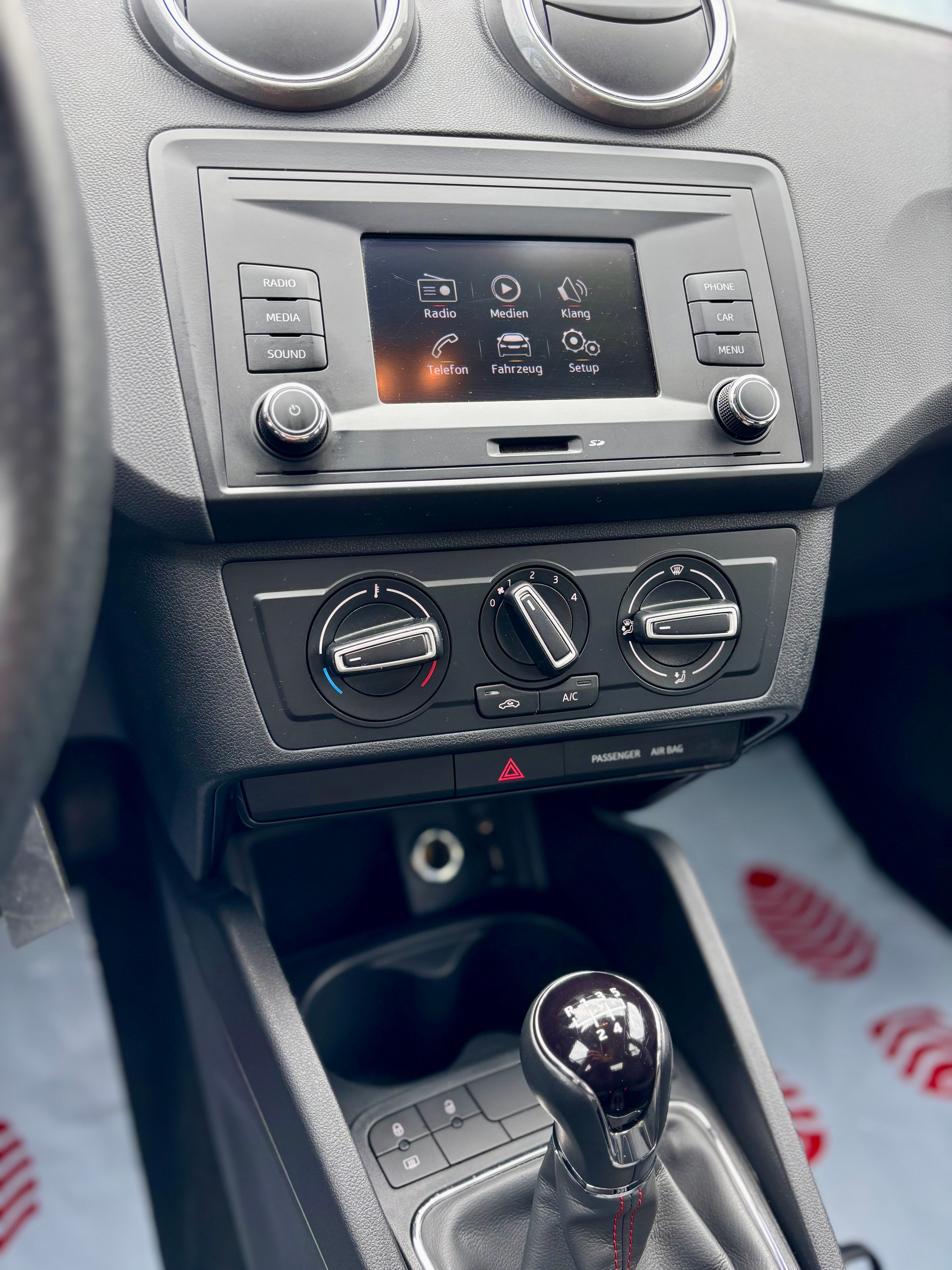 SEAT 1.2 TSI ITECH FR-Line-image-10