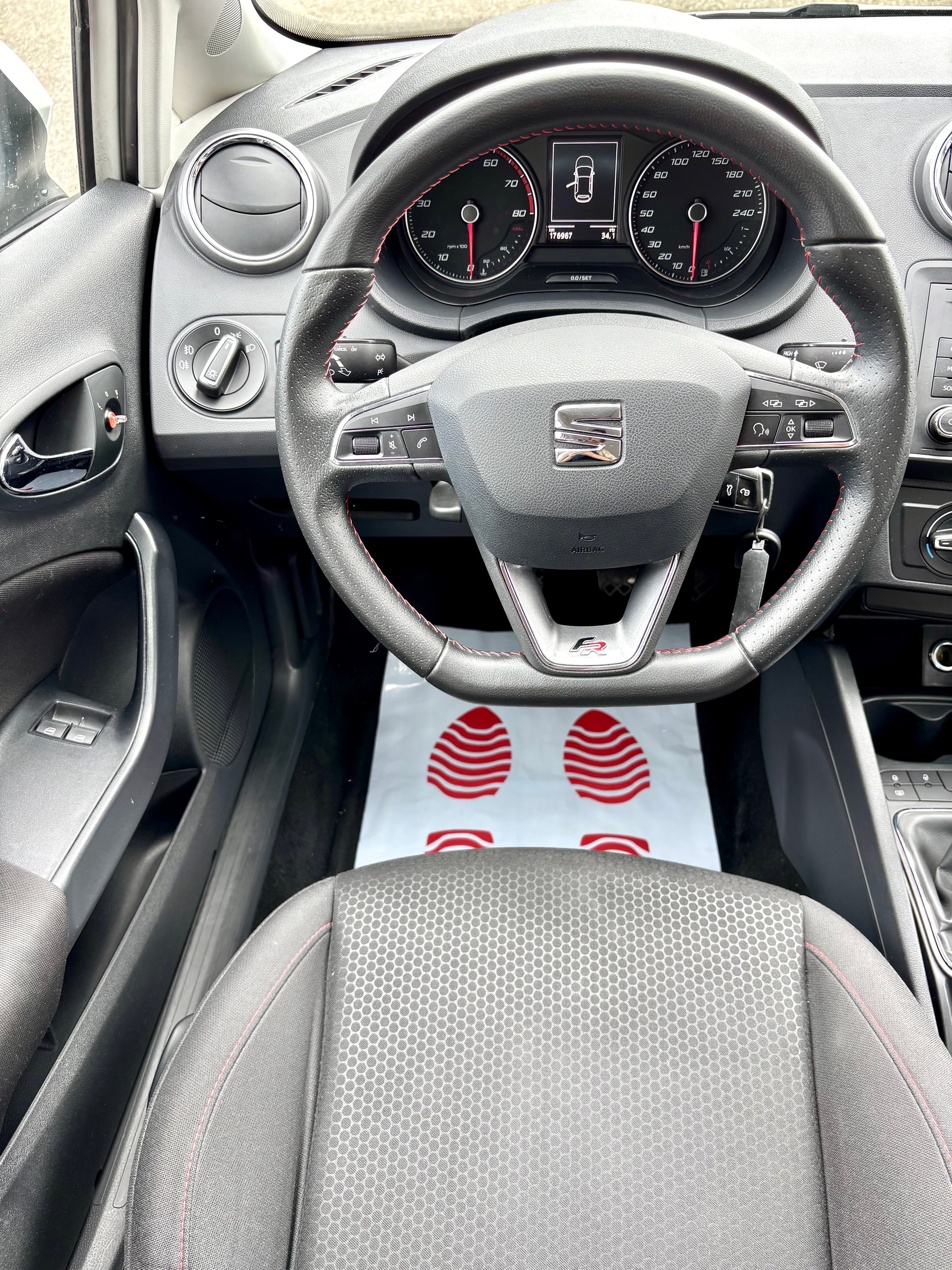 SEAT 1.2 TSI ITECH FR-Line-image-8