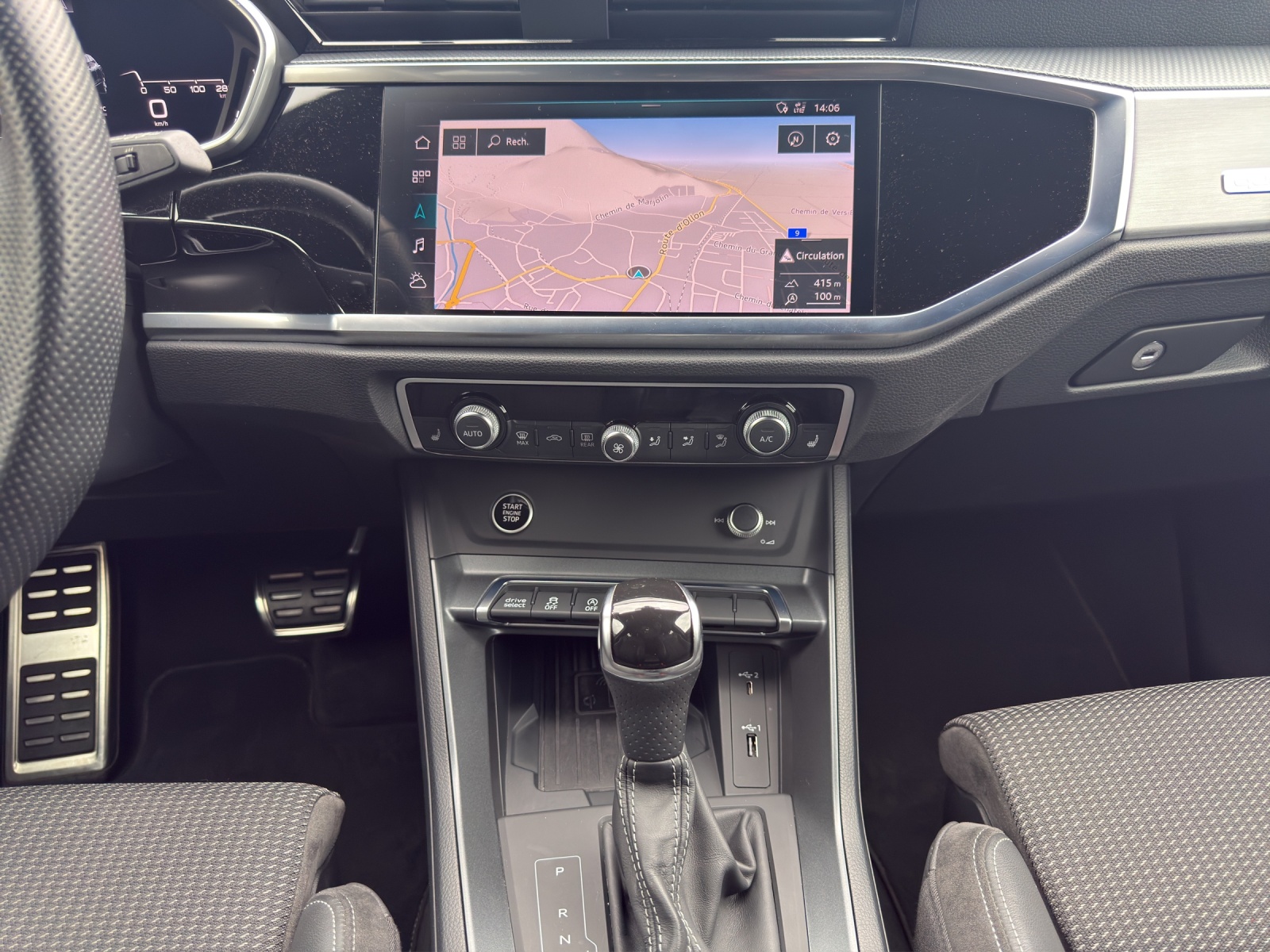 AUDI Q3 SB 40TDI S line Att qu-image-9