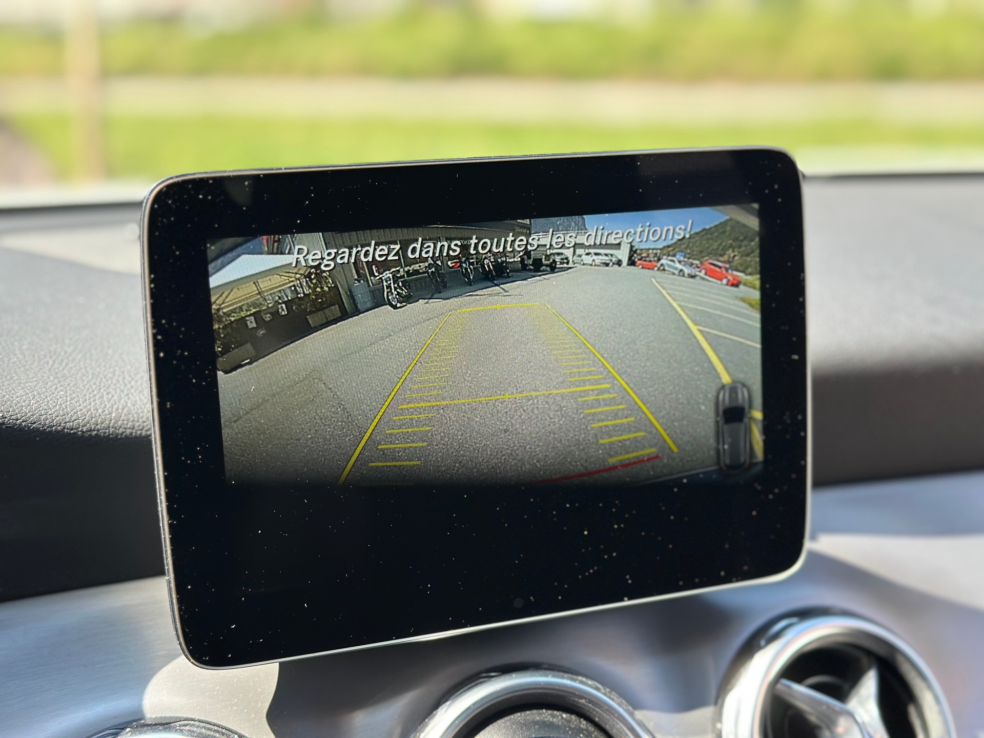 MERCEDES-BENZ GLA 200 d Style 4Matic 7G-DCT-image-19