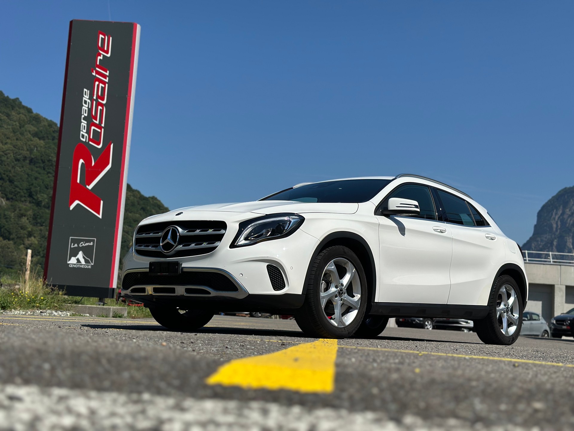 MERCEDES-BENZ GLA 200 d Style 4Matic 7G-DCT