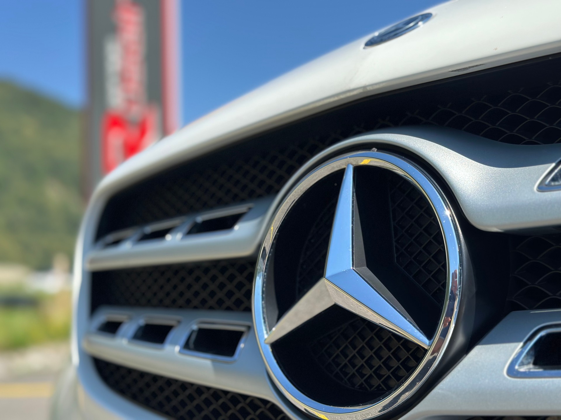 MERCEDES-BENZ GLA 200 d Style 4Matic 7G-DCT-image-5