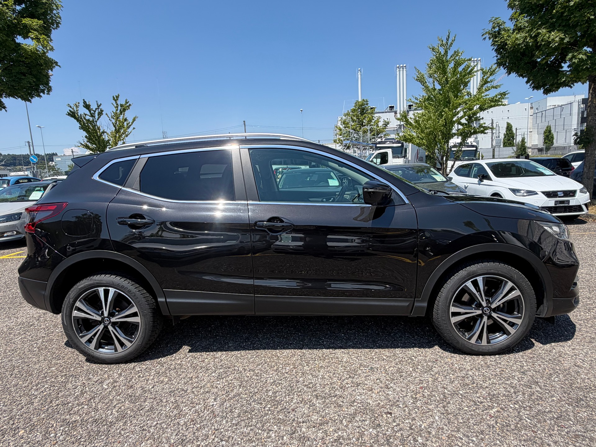NISSAN Qashqai 1.7 dCi tekna ALL-MODE 4x4-showroom-element-3