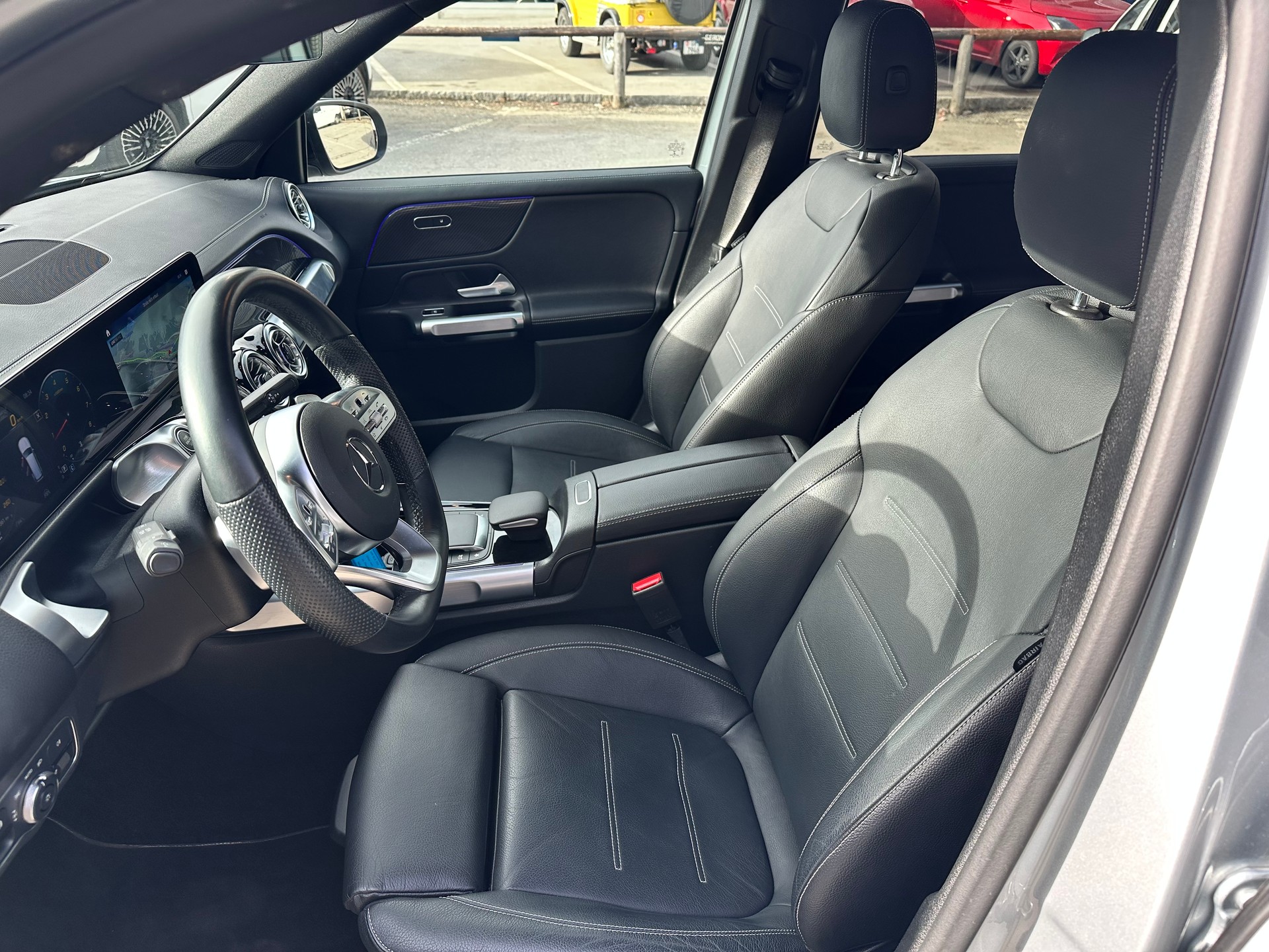 MERCEDES-BENZ GLB 250 AMG Line 4matic-image-10