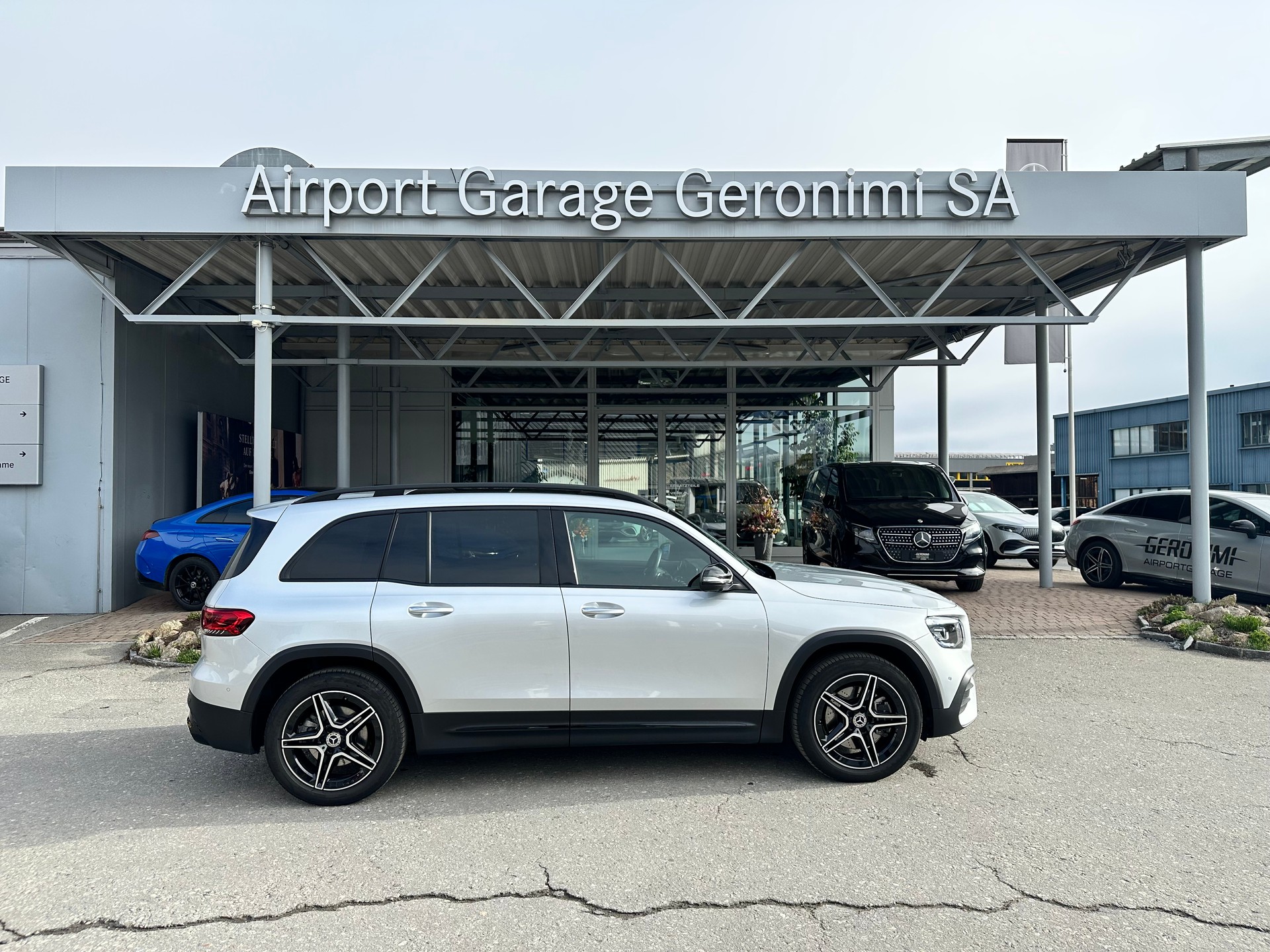 MERCEDES-BENZ GLB 250 AMG Line 4matic