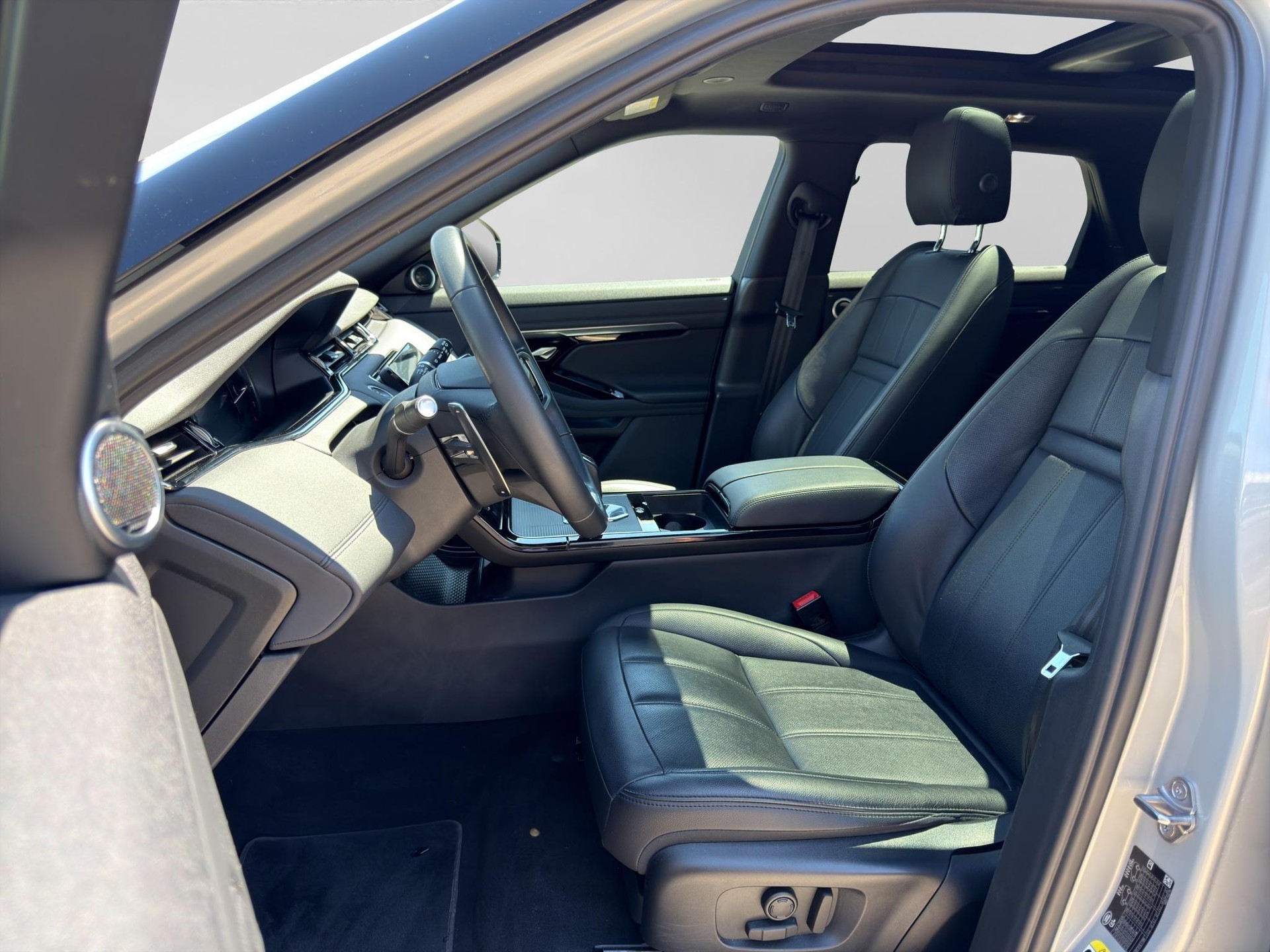 LAND ROVER Range Rover Evoque 2.0 T 250 R-Dynamic SE-showroom-element-1