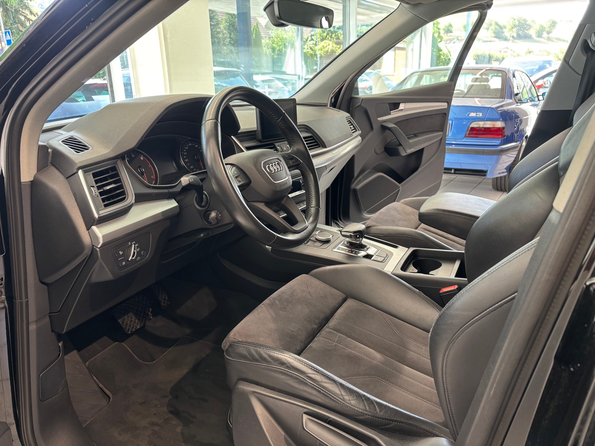 AUDI Q5 2.0 TFSI sport quattro S-tronic-image-8