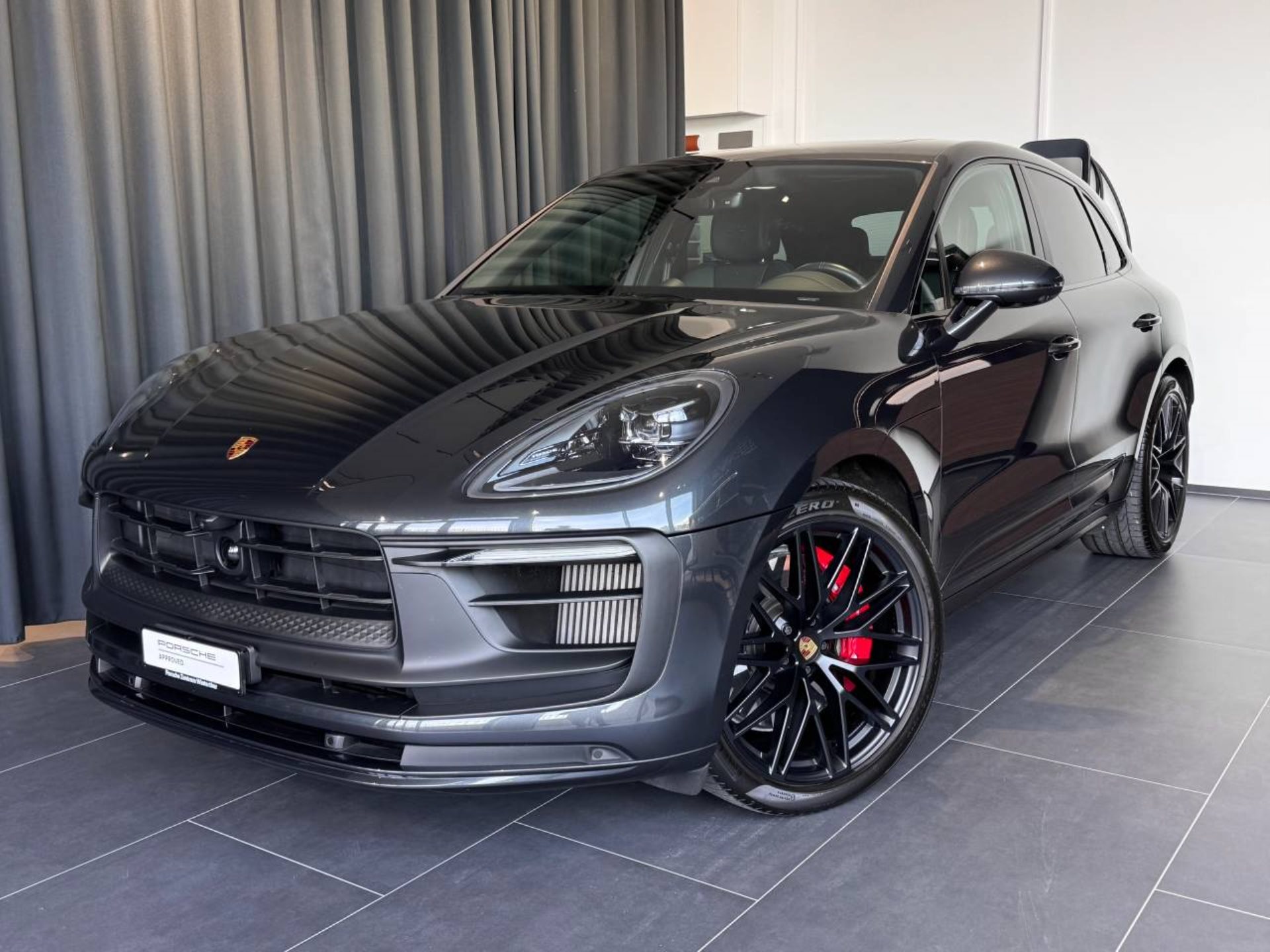 PORSCHE Macan GTS