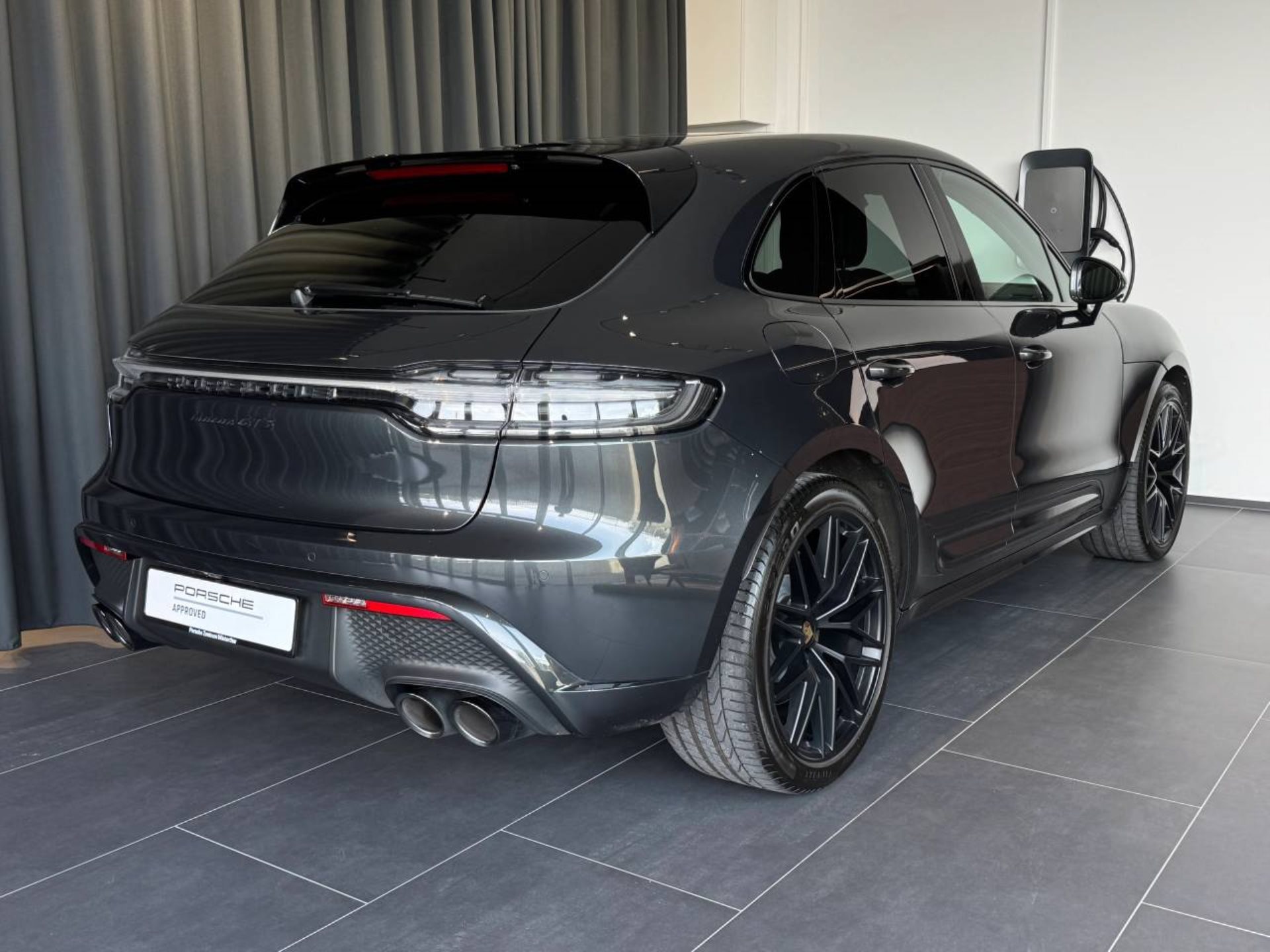 PORSCHE Macan GTS-image-6