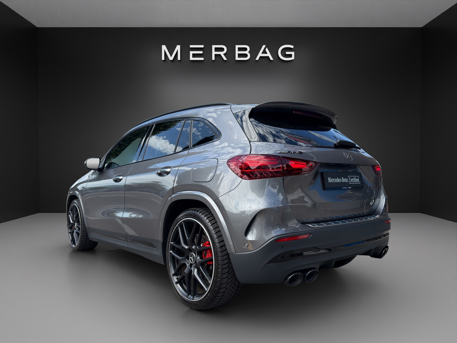 MERCEDES-BENZ GLA AMG 45 S 4Matic+ 8G-DCT-image-4