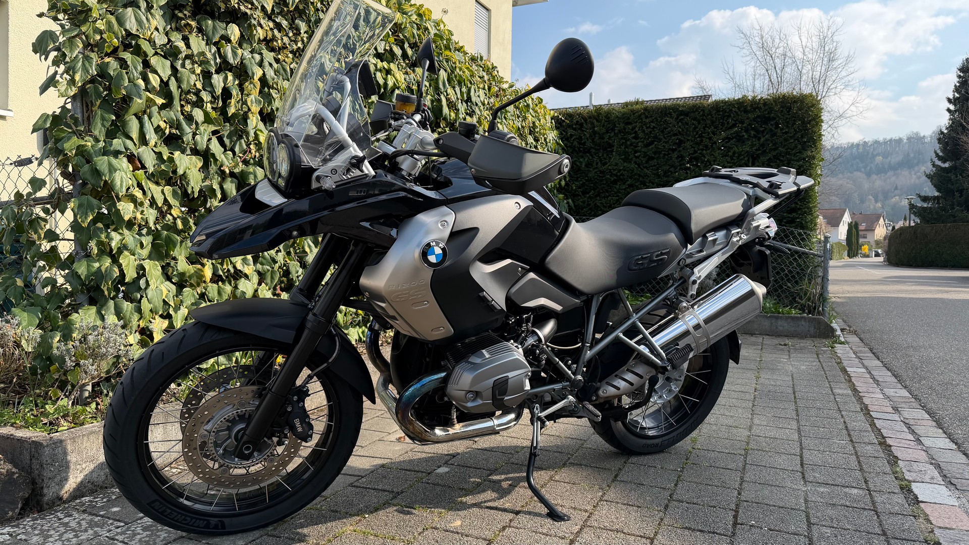 BMW R 1200 GS Triple Black ABS-image-1