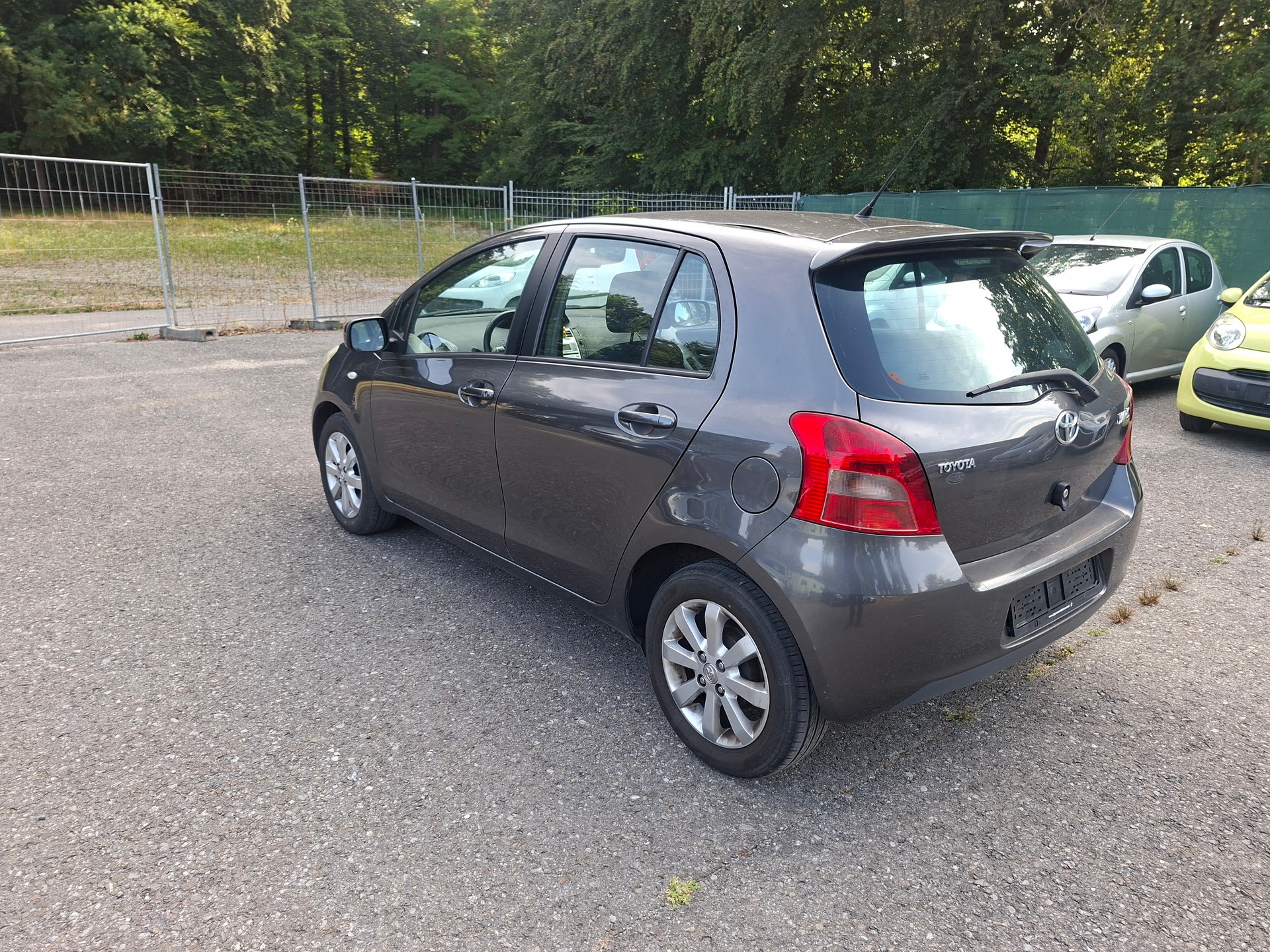 TOYOTA Yaris 1.3 Linea Sol-image-7