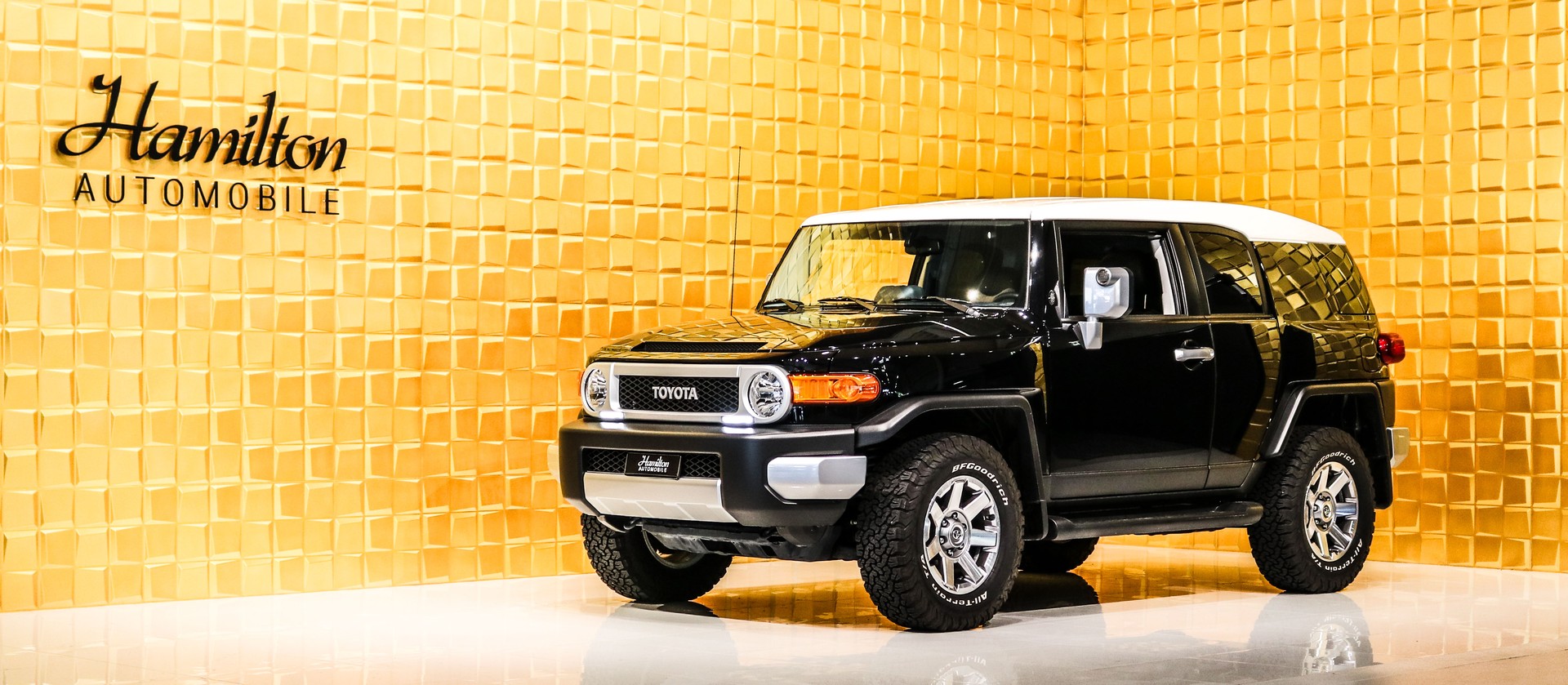 TOYOTA FJ Cruiser GXR 4.0 Automatic-showroom-element-1