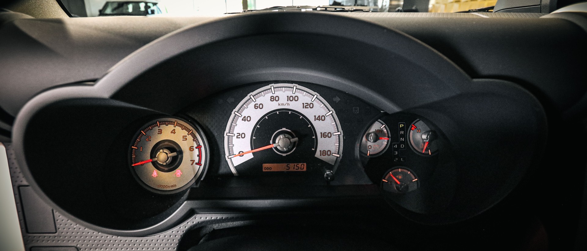 TOYOTA FJ Cruiser GXR 4.0 Automatic-image-14