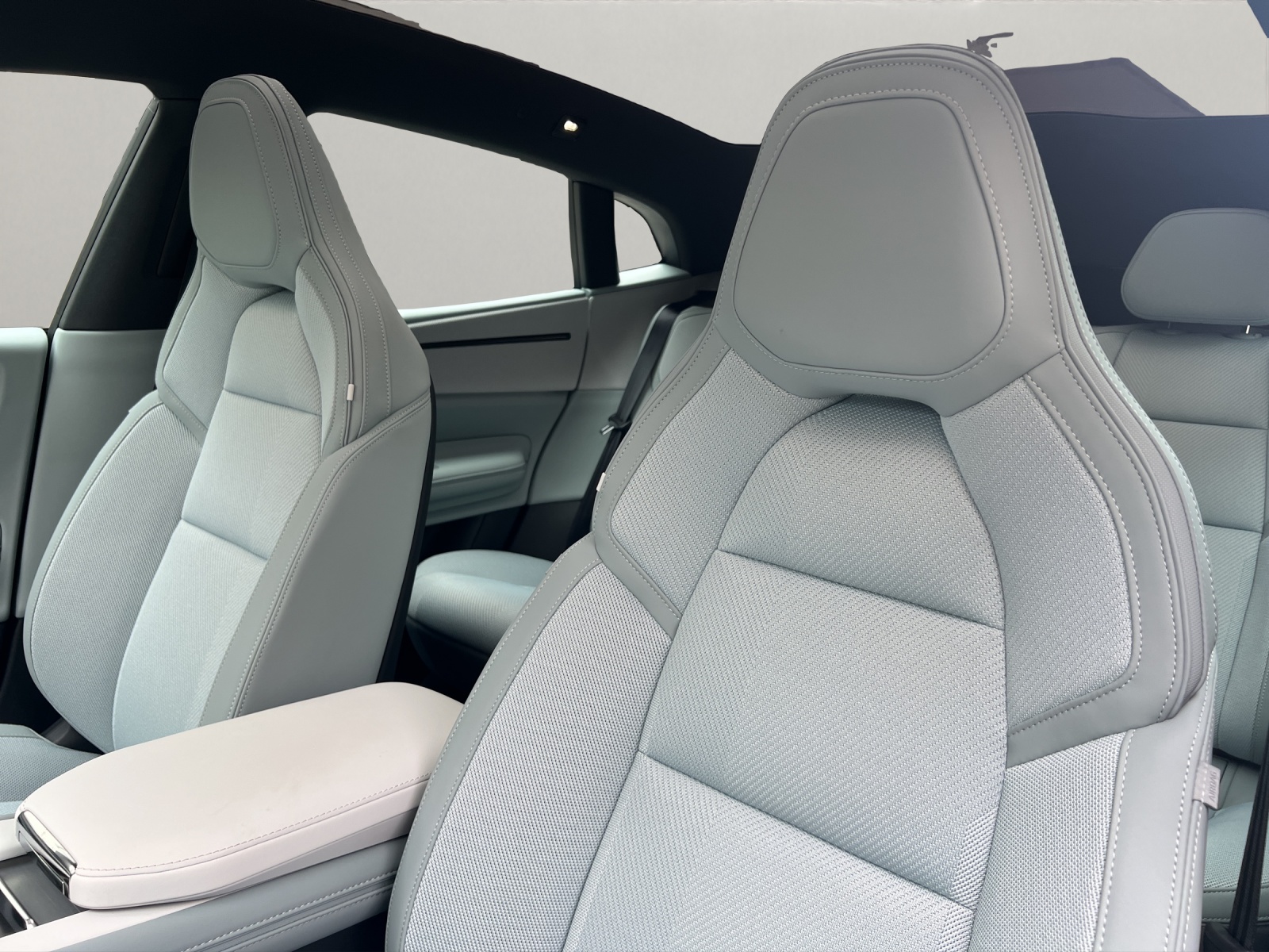POLESTAR 4 Long Range Single Motor-image-15