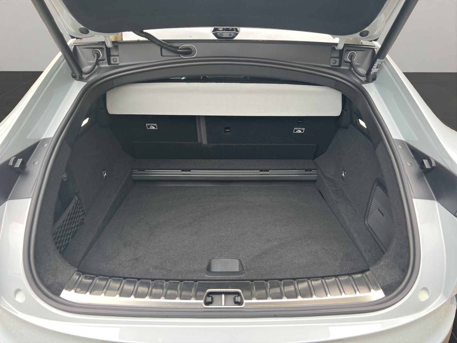 POLESTAR 4 Long Range Single Motor-image-14