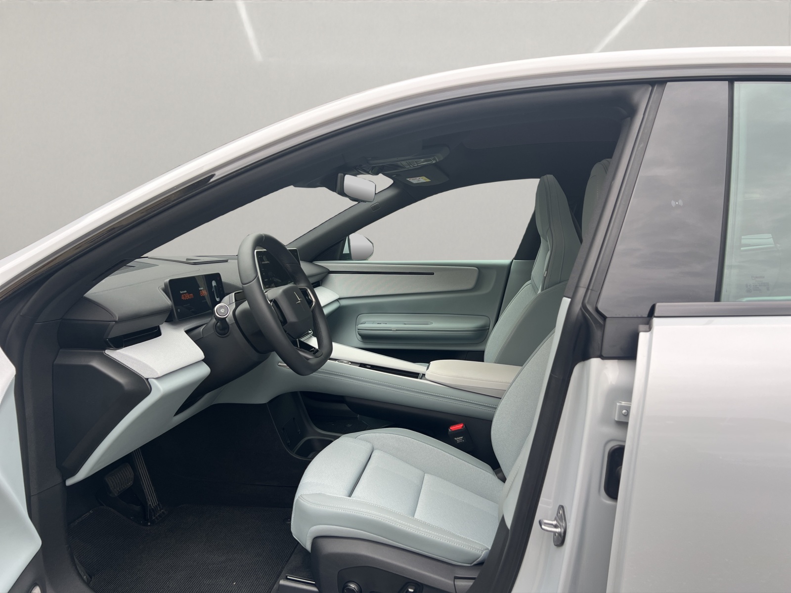 POLESTAR 4 Long Range Single Motor-image-7