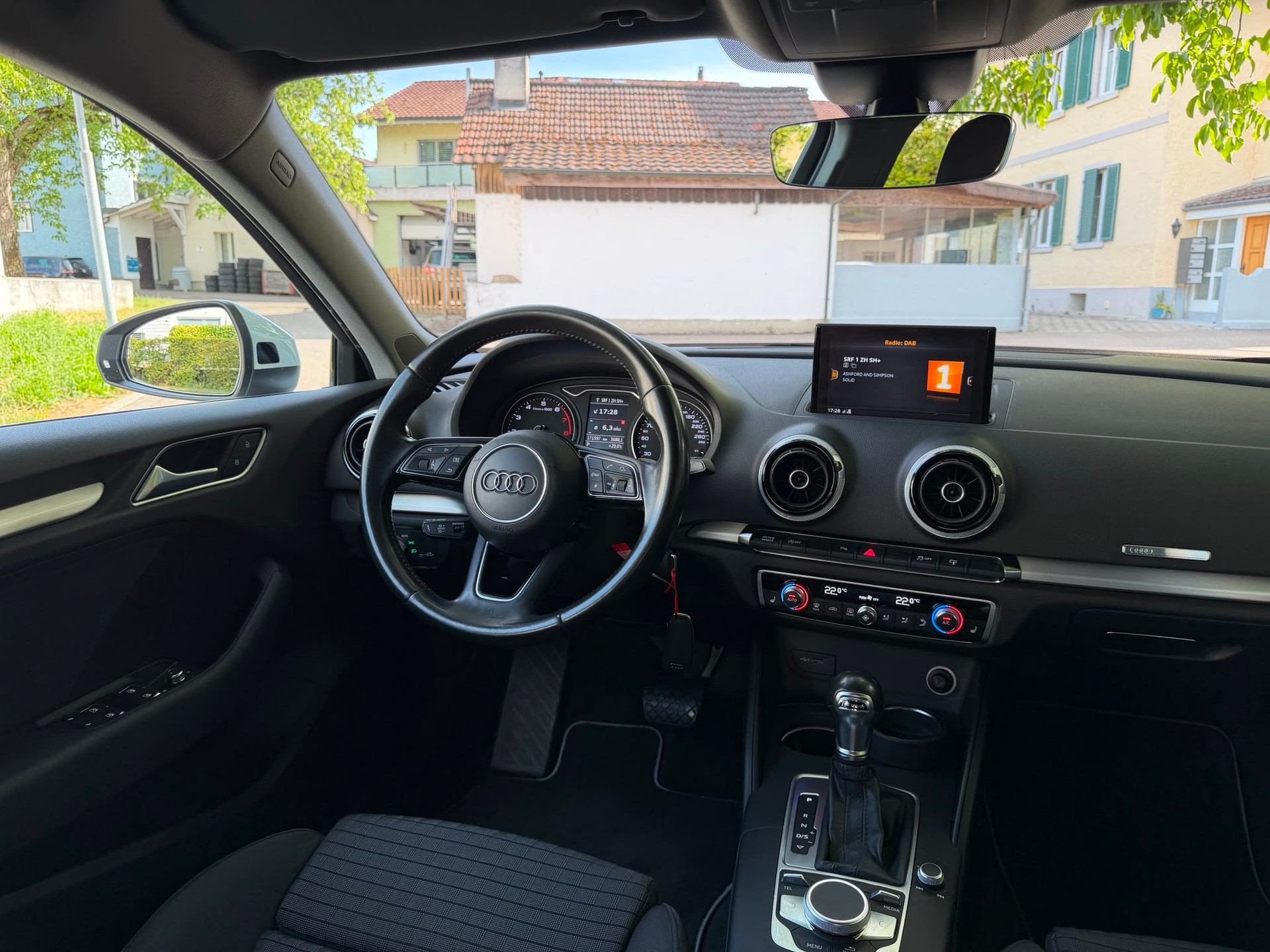 AUDI A3 Sportback 1.4 TFSI Sport S-tronic-image-13