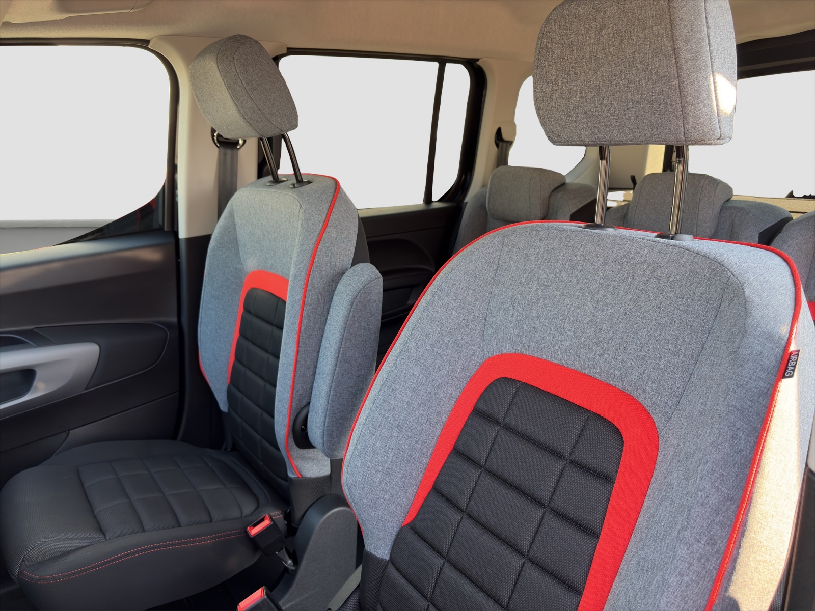 CITROEN Berlingo 1.5 BlueHDi 130 Edition 30-image-9