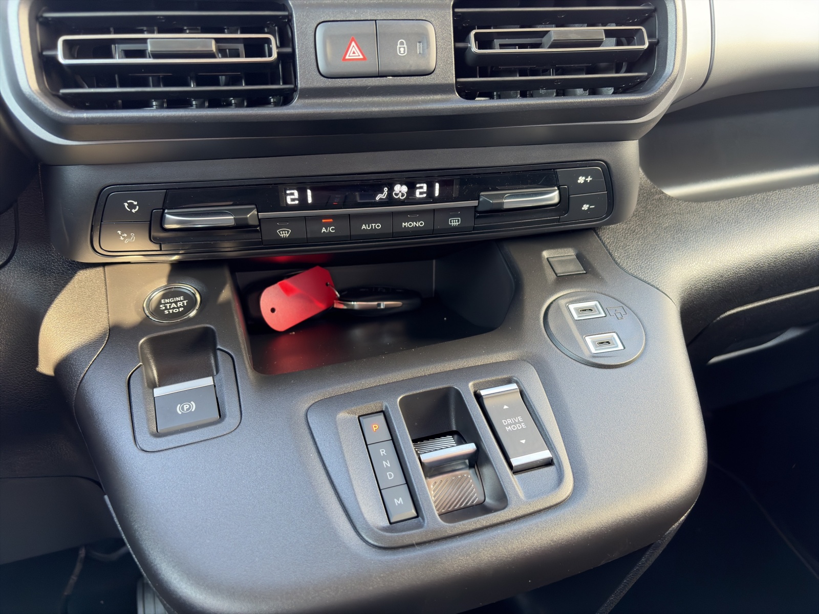 CITROEN Berlingo 1.5 BlueHDi 130 Edition 30-image-11