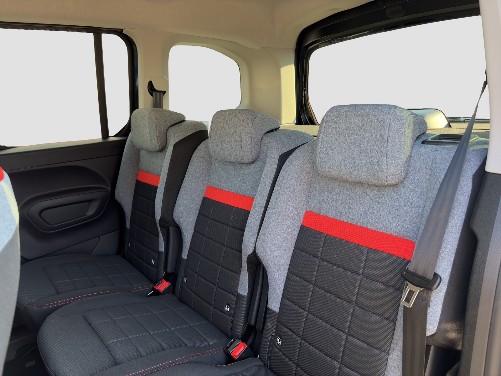 CITROEN Berlingo 1.5 BlueHDi 130 Edition 30-image-10