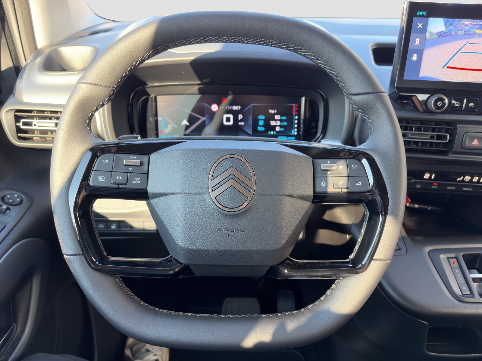 CITROEN Berlingo 1.5 BlueHDi 130 Edition 30-image-12