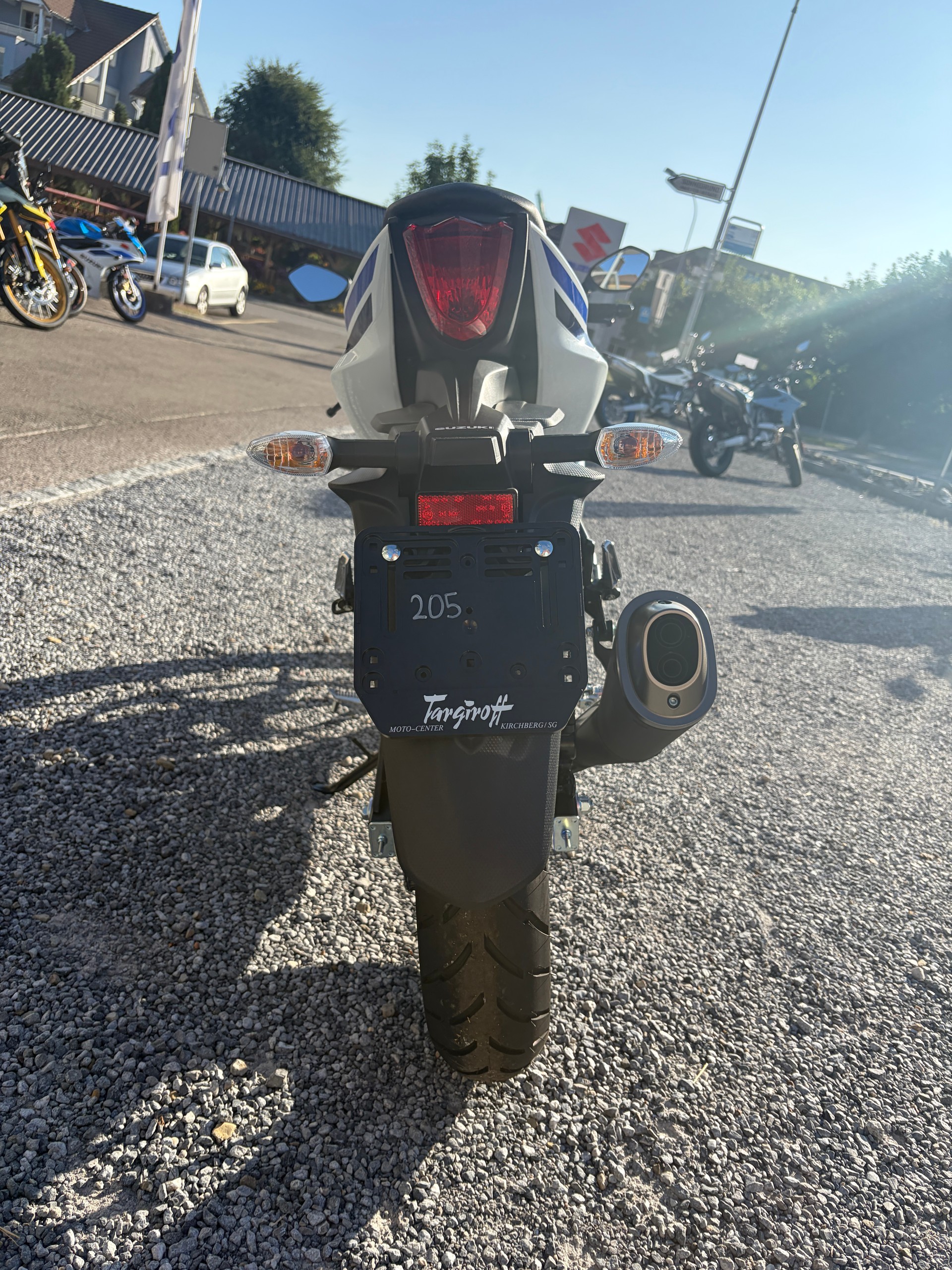 SUZUKI GSX-R 125-image-3