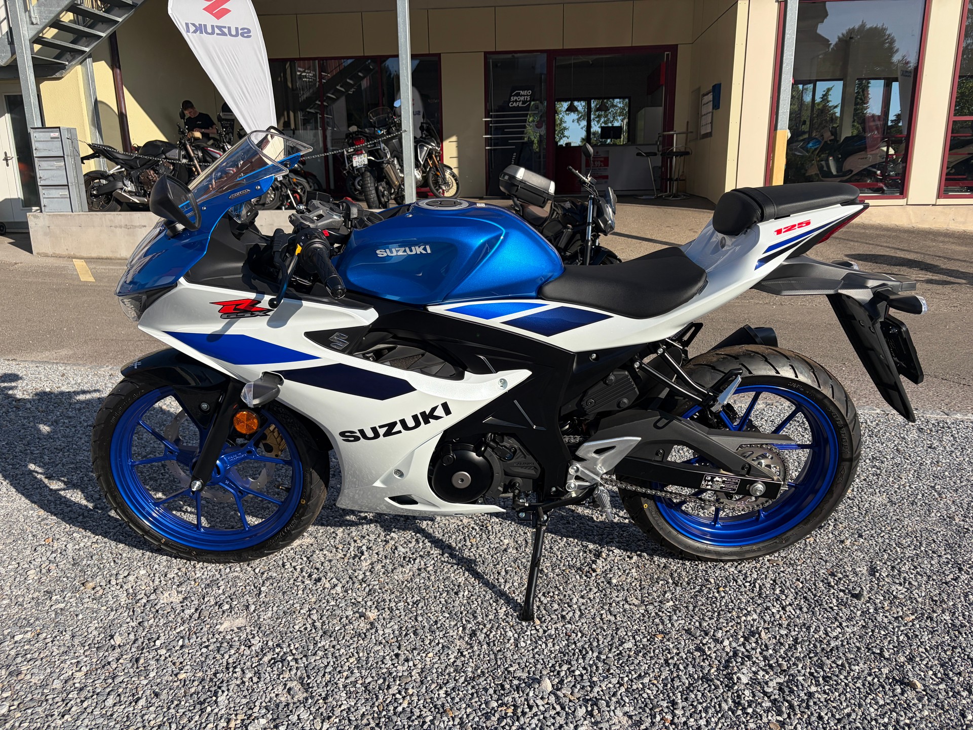 SUZUKI GSX-R 125-image-2