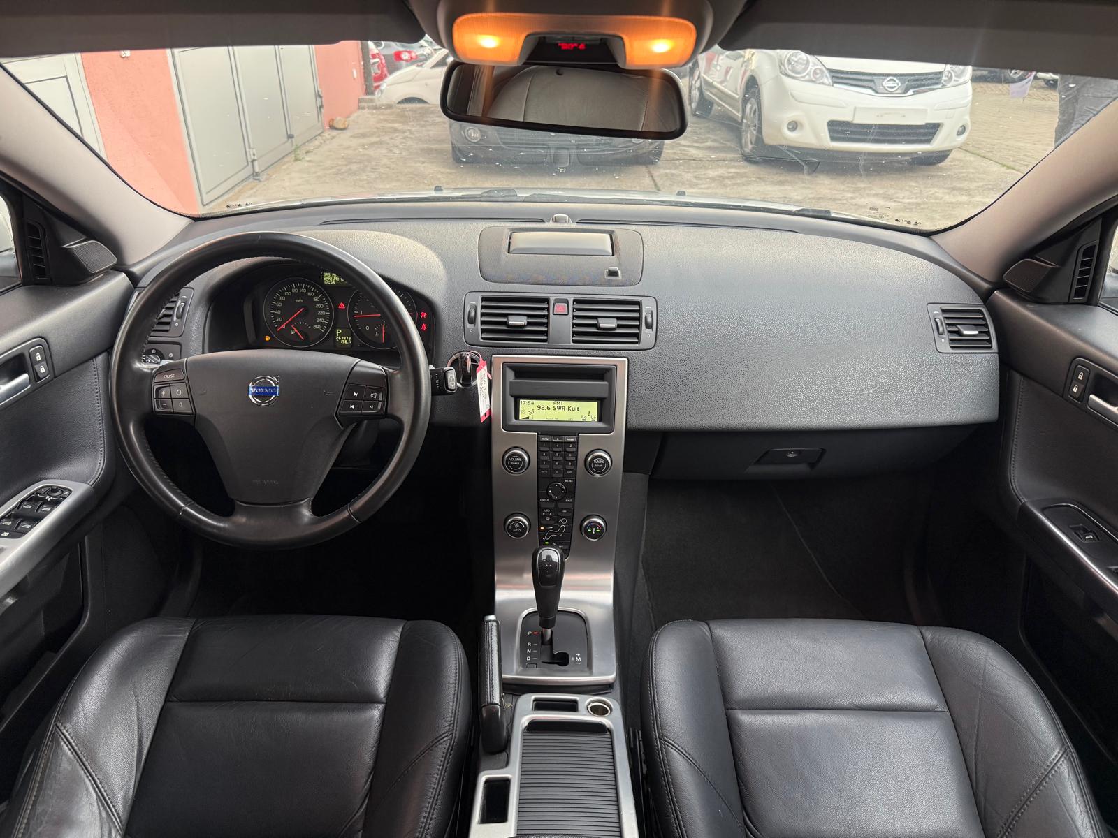 VOLVO V50 2.0D Powershift-image-6