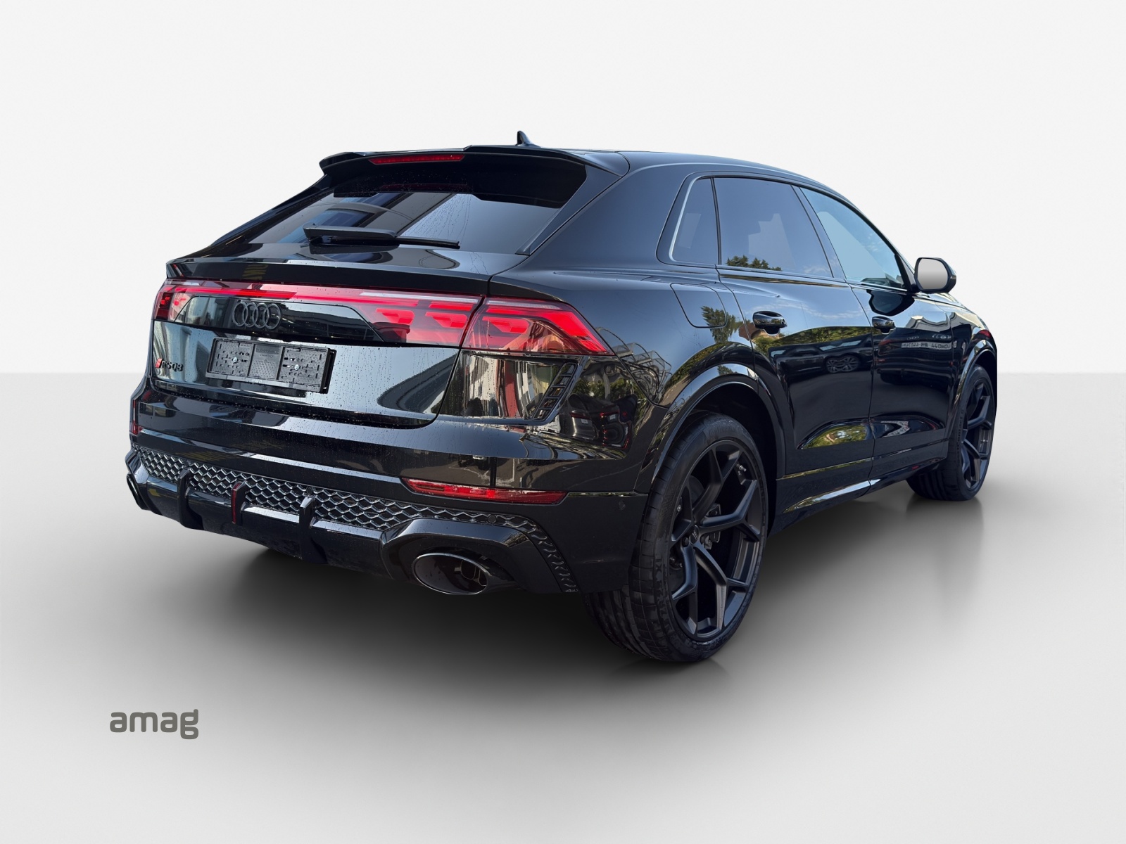 AUDI RSQ8 performance quattro-image-4