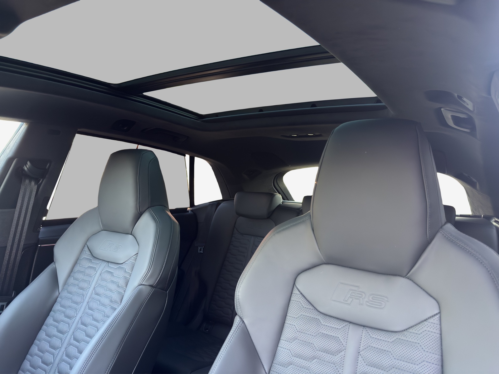 AUDI RSQ8 performance quattro-image-14