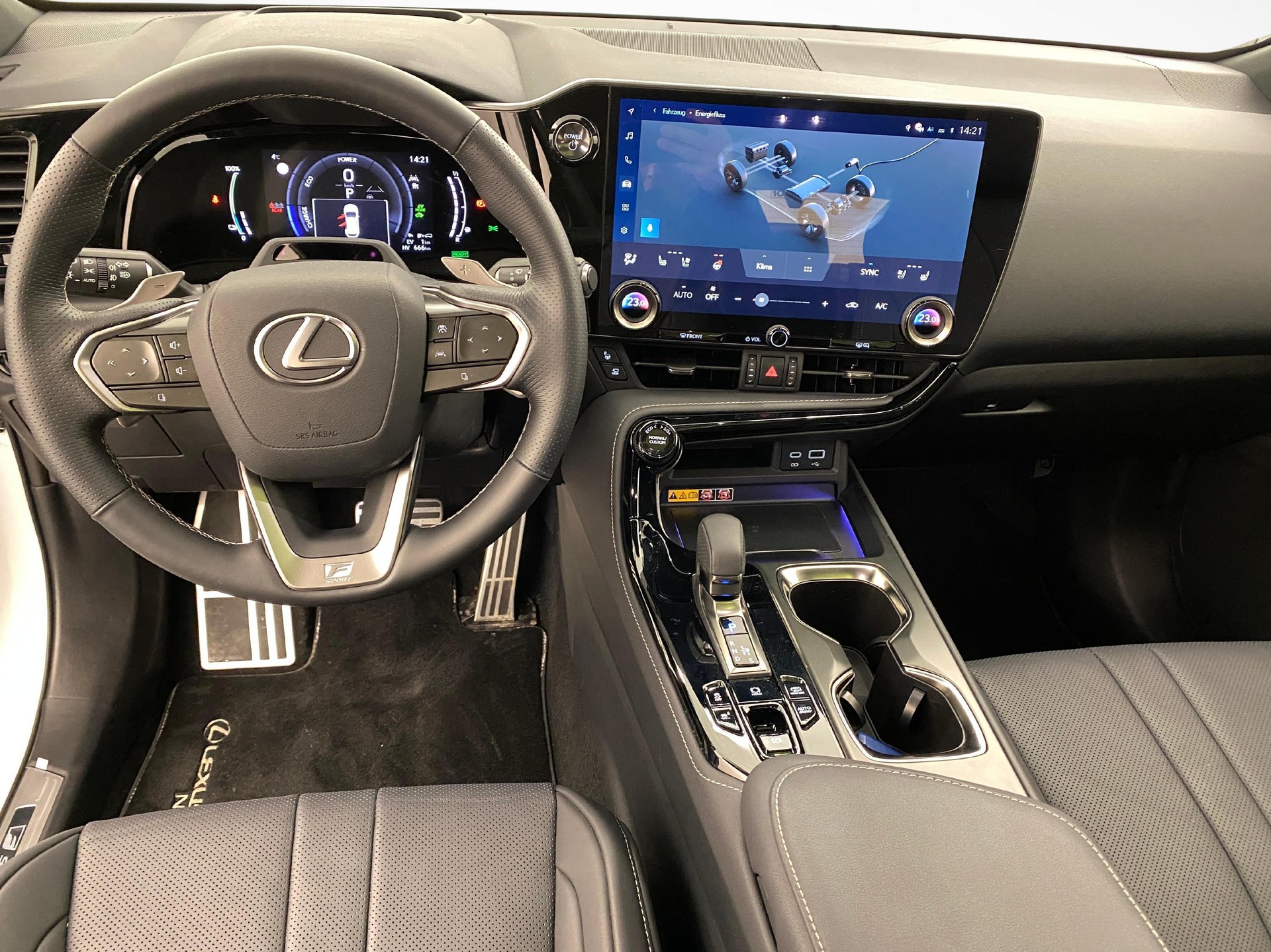 LEXUS NX 450h+ F-Sport-image-7