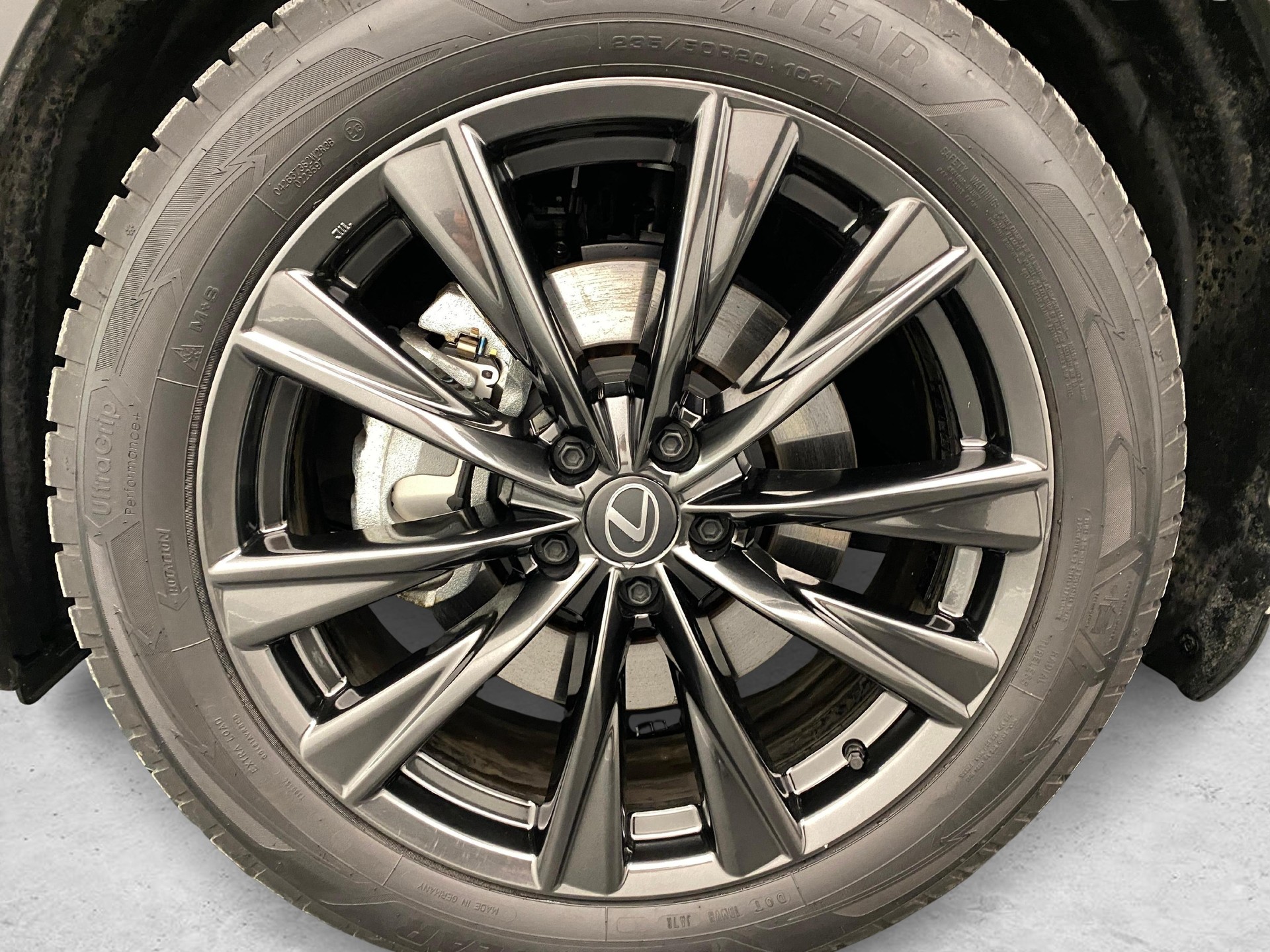 LEXUS NX 450h+ F-Sport-image-8