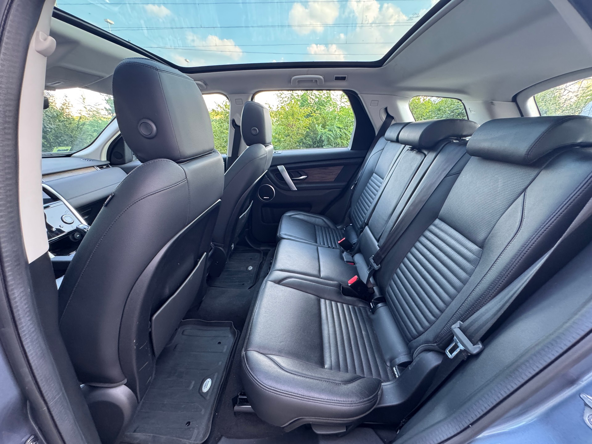 LAND ROVER Discovery Sport P200 2.0 Si4 MHEV SE AT9-image-9