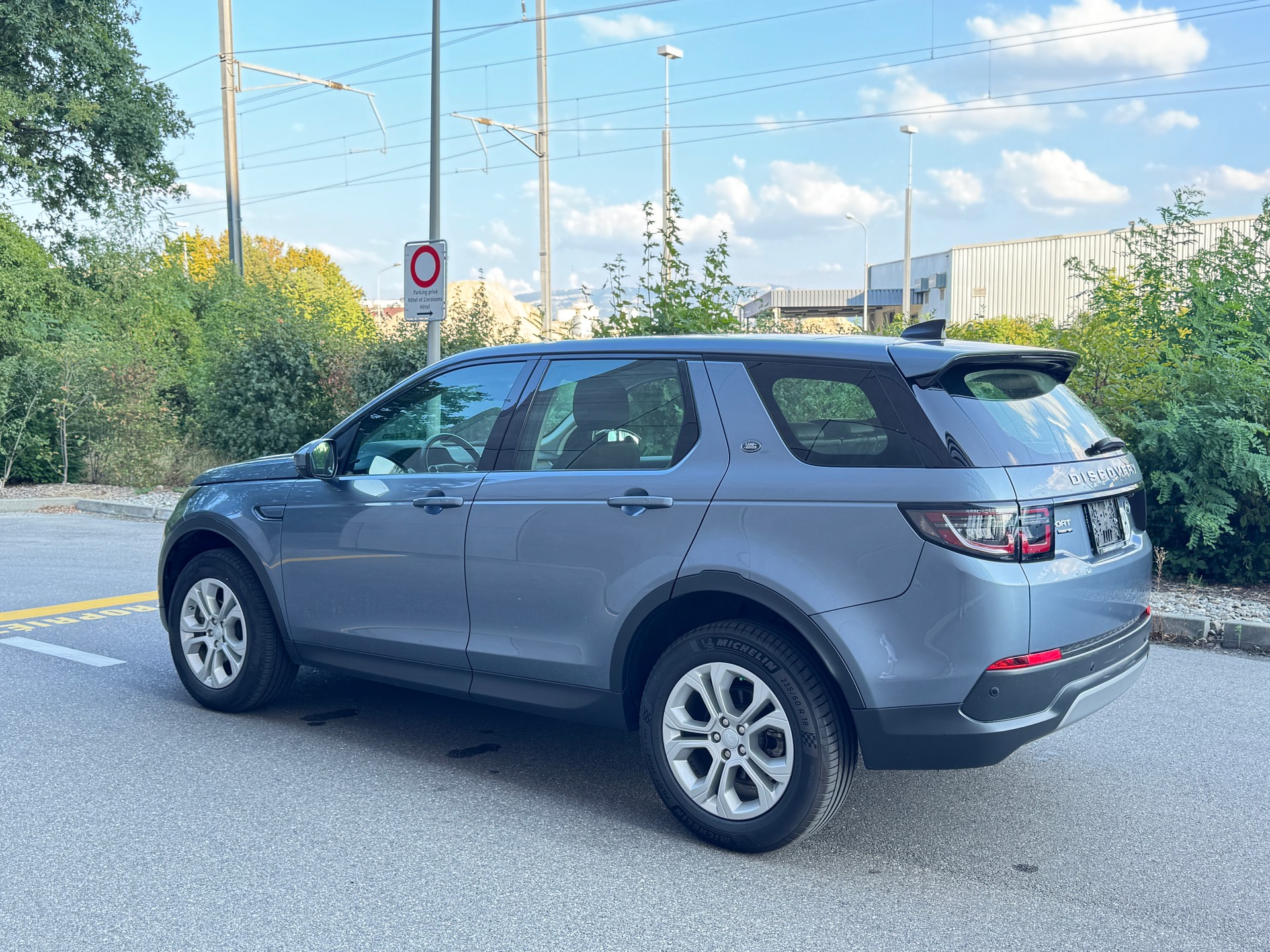 LAND ROVER Discovery Sport P200 2.0 Si4 MHEV SE AT9-image-4