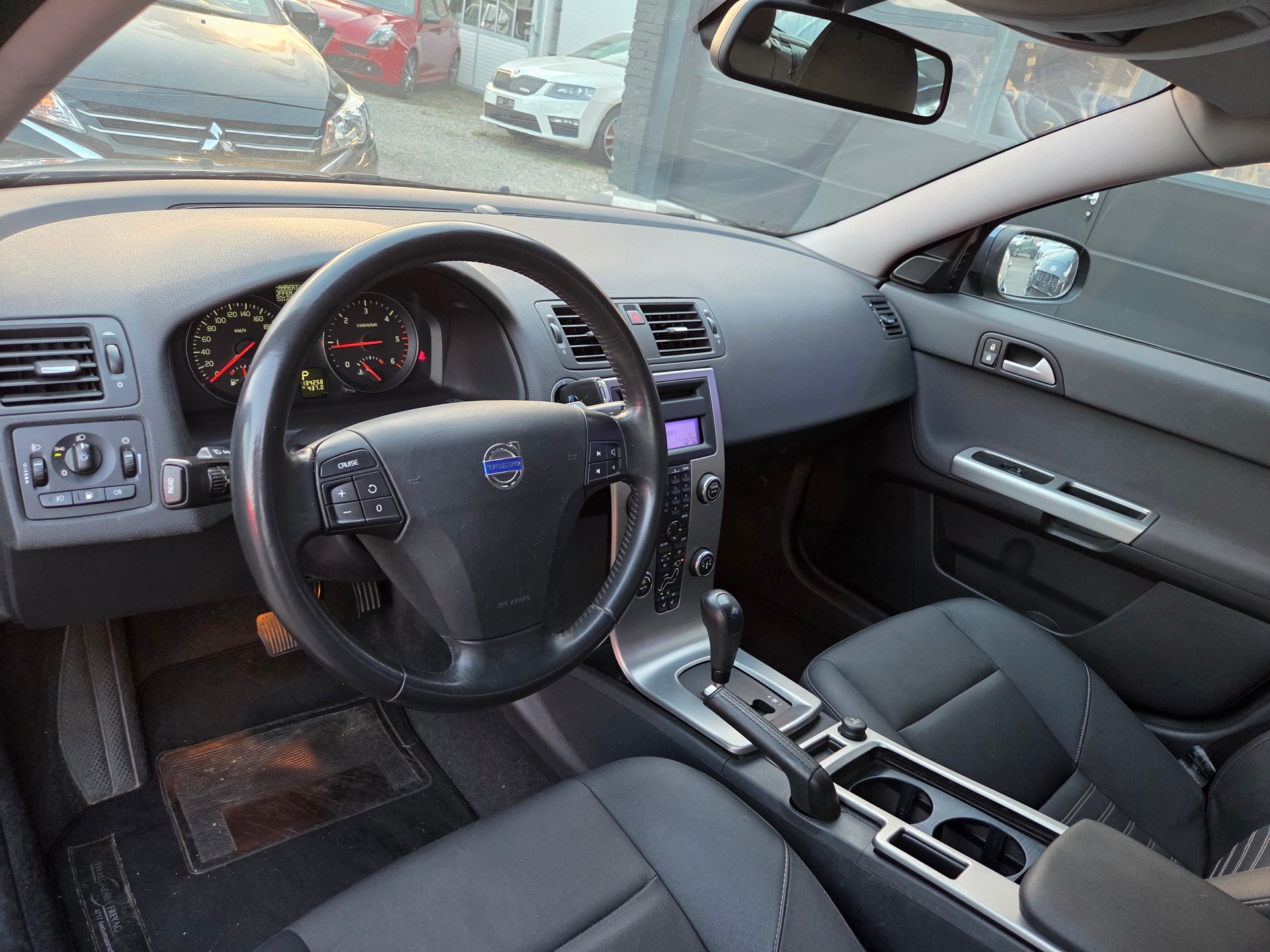 VOLVO V50 2.0D Kinetic Powershift-image-10