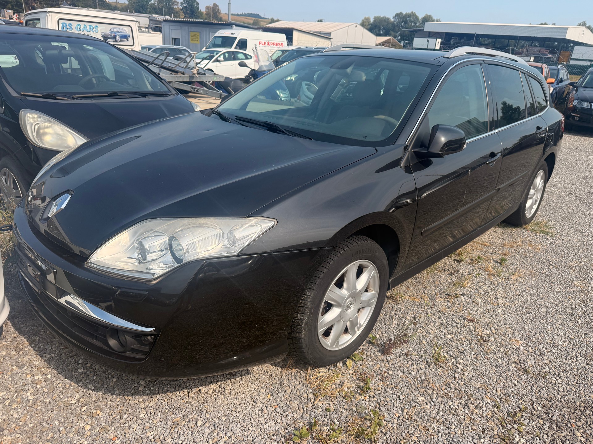 RENAULT Laguna Grandtour 2.0 dCi Dynamique Automatic