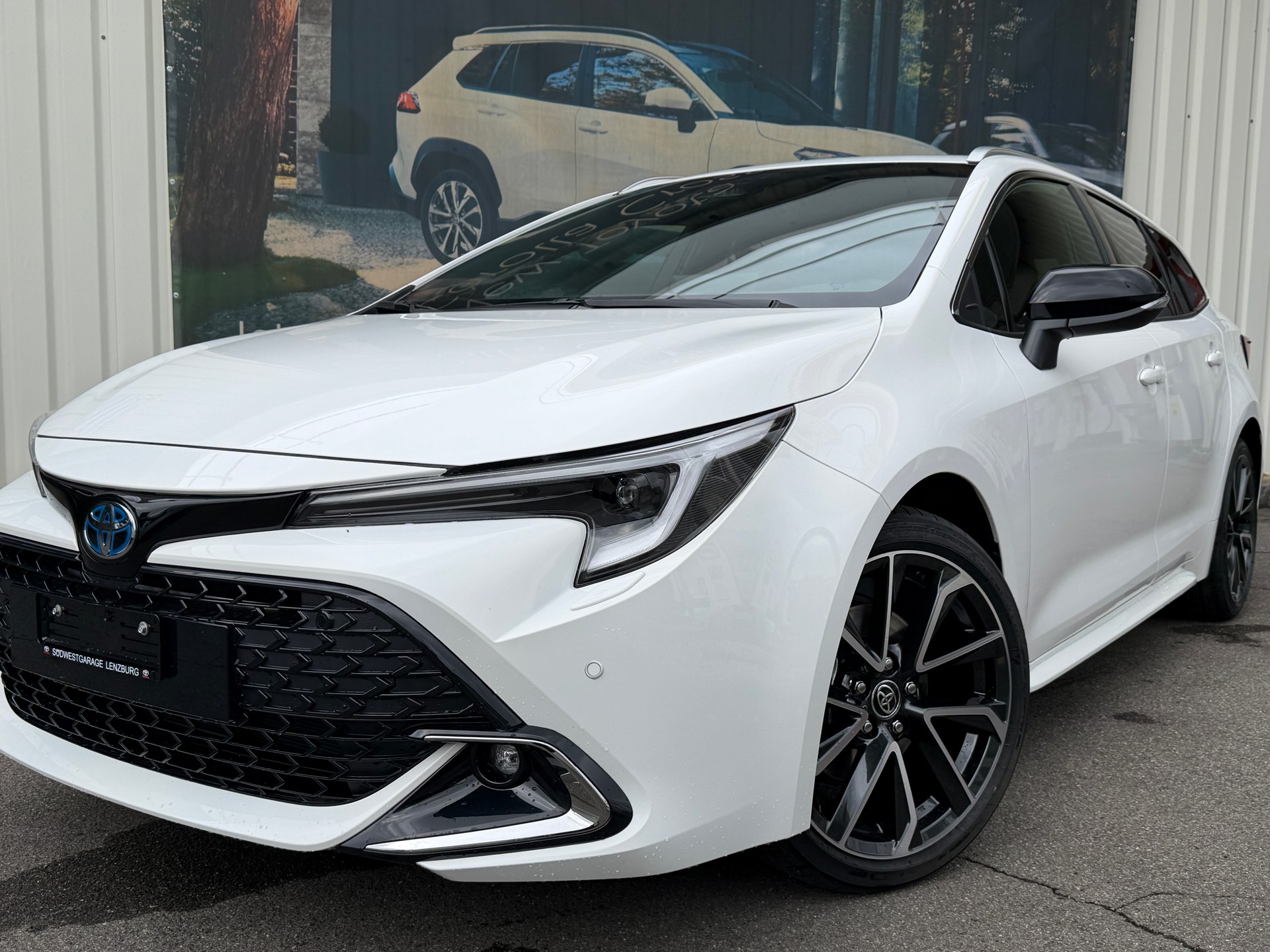 TOYOTA Corolla Touring Sports 2.0 HSD Premium e-CVT