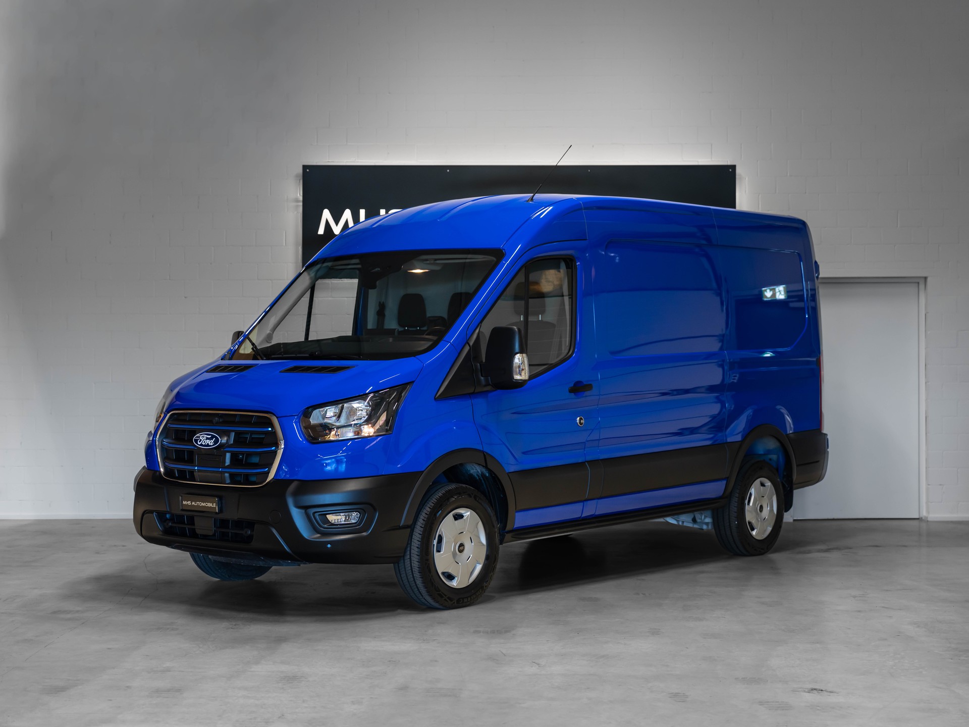 FORD E-Transit Van 350 L2 Basis RWD 68kWh