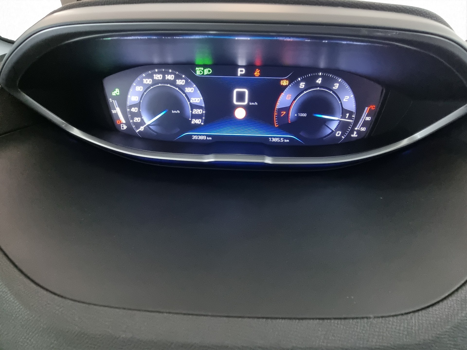 PEUGEOT 3008 1.6 THP Active-image-10