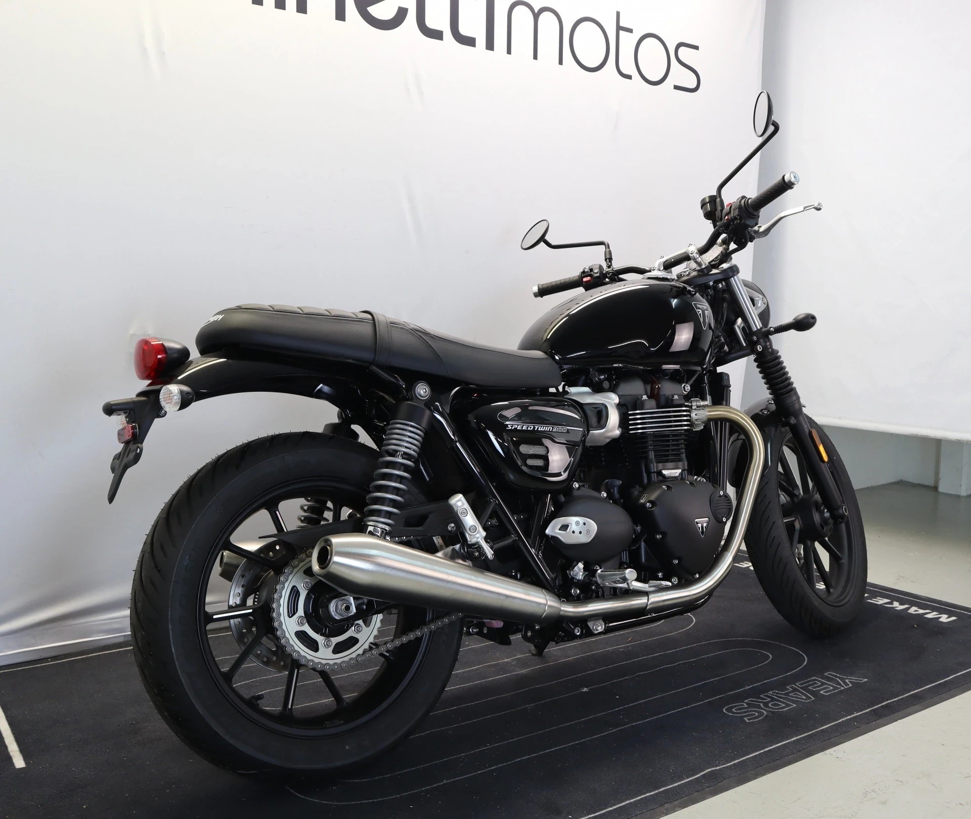 TRIUMPH Speed Twin 900-image-2
