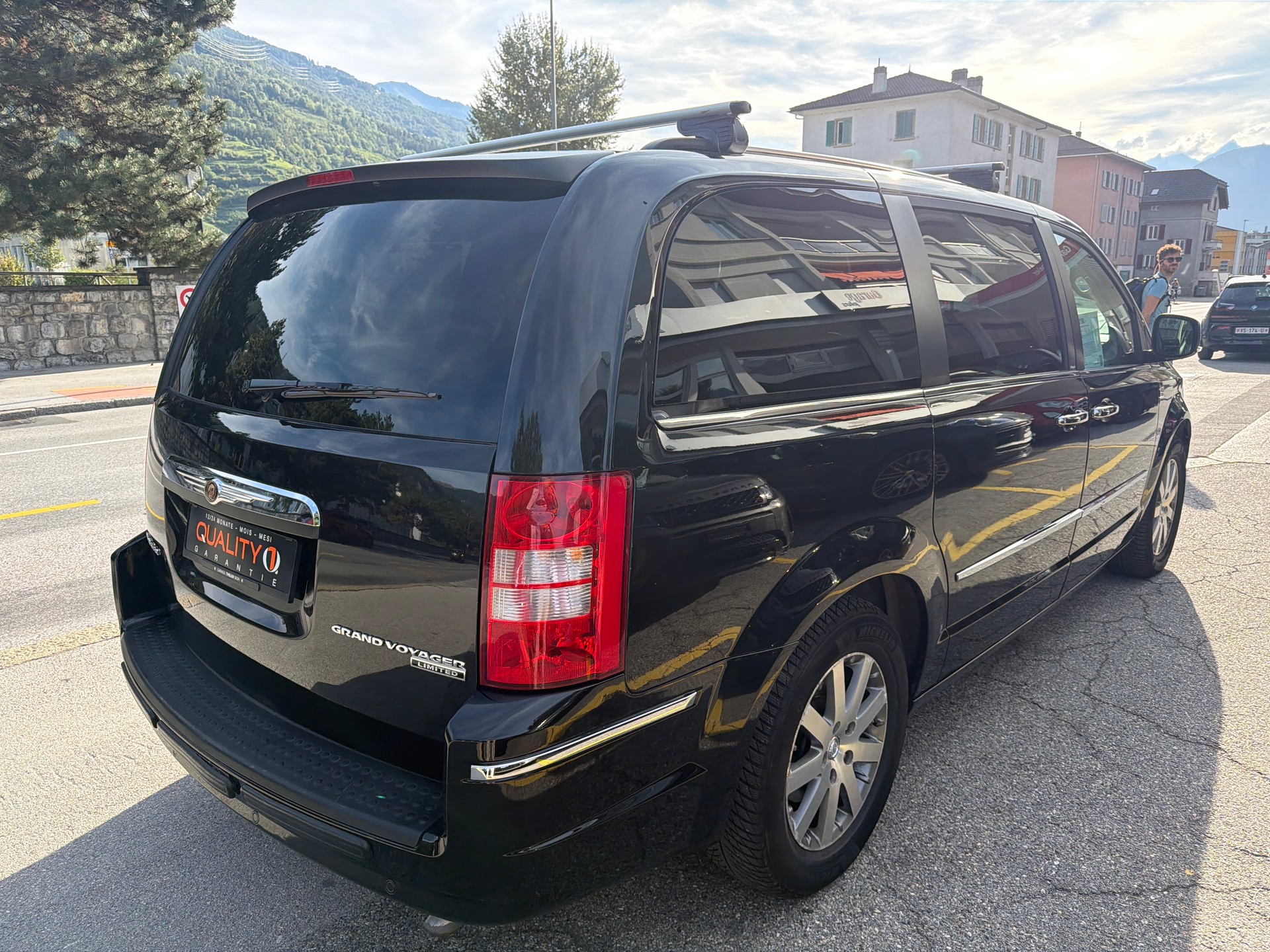 CHRYSLER Grand Voyager 3.8 Limited Automatic-image-4