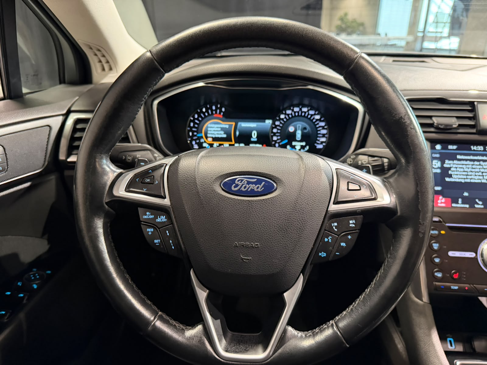 FORD Mondeo 2.0 TDCi Titanium Automatik (CH)-image-17
