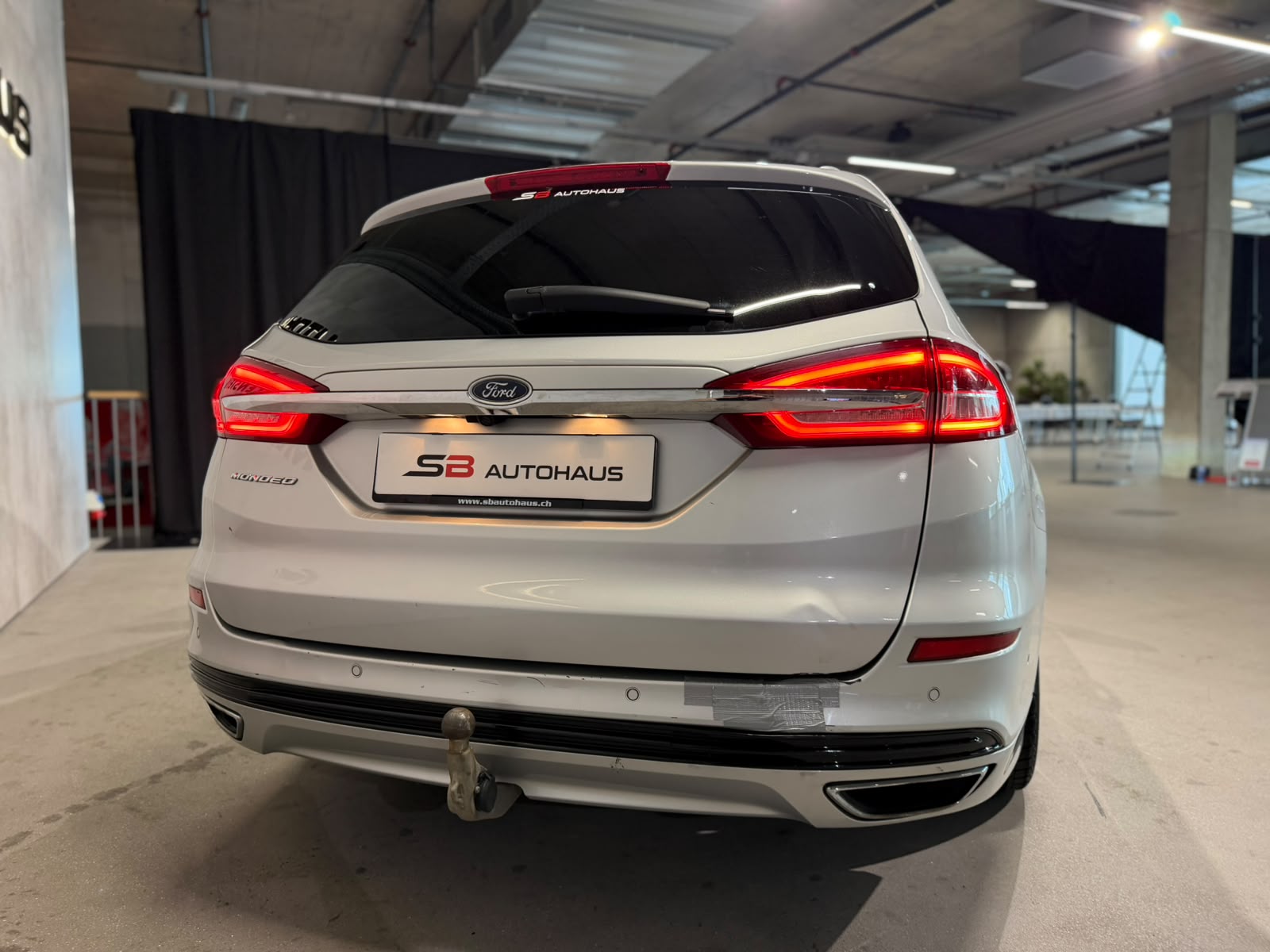 FORD Mondeo 2.0 TDCi Titanium Automatik (CH)-image-9
