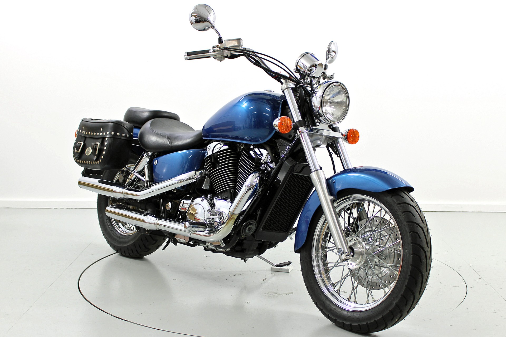 HONDA VT 1100 C2-image-1