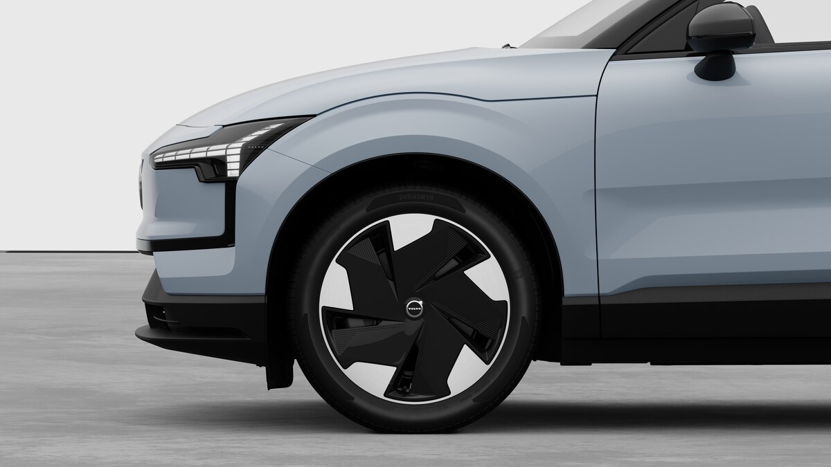 VOLVO EX30 P8 Plus AWD-image-6