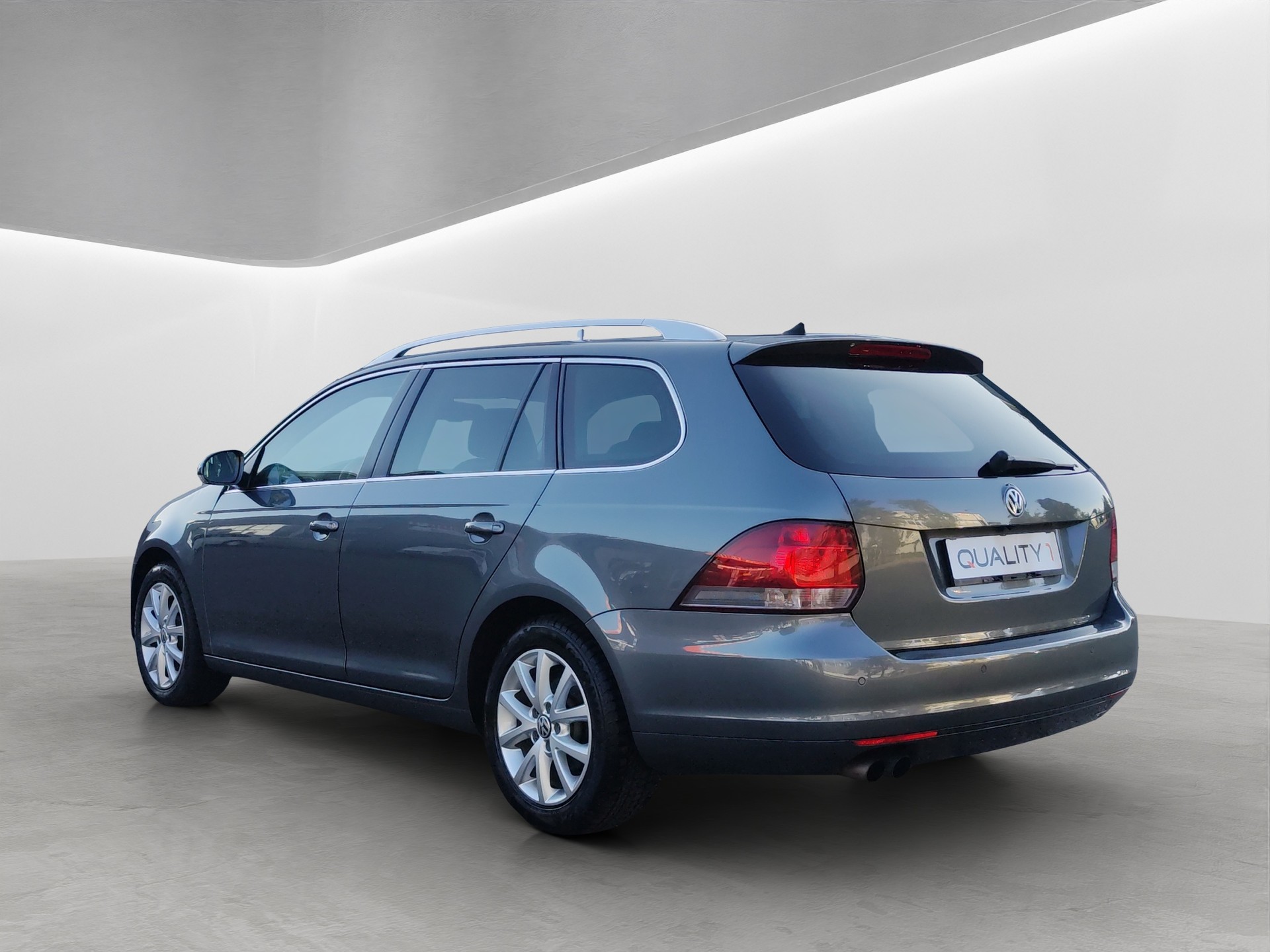 VW Golf Variant 2.0 TDI Highline DSG-showroom-element-3